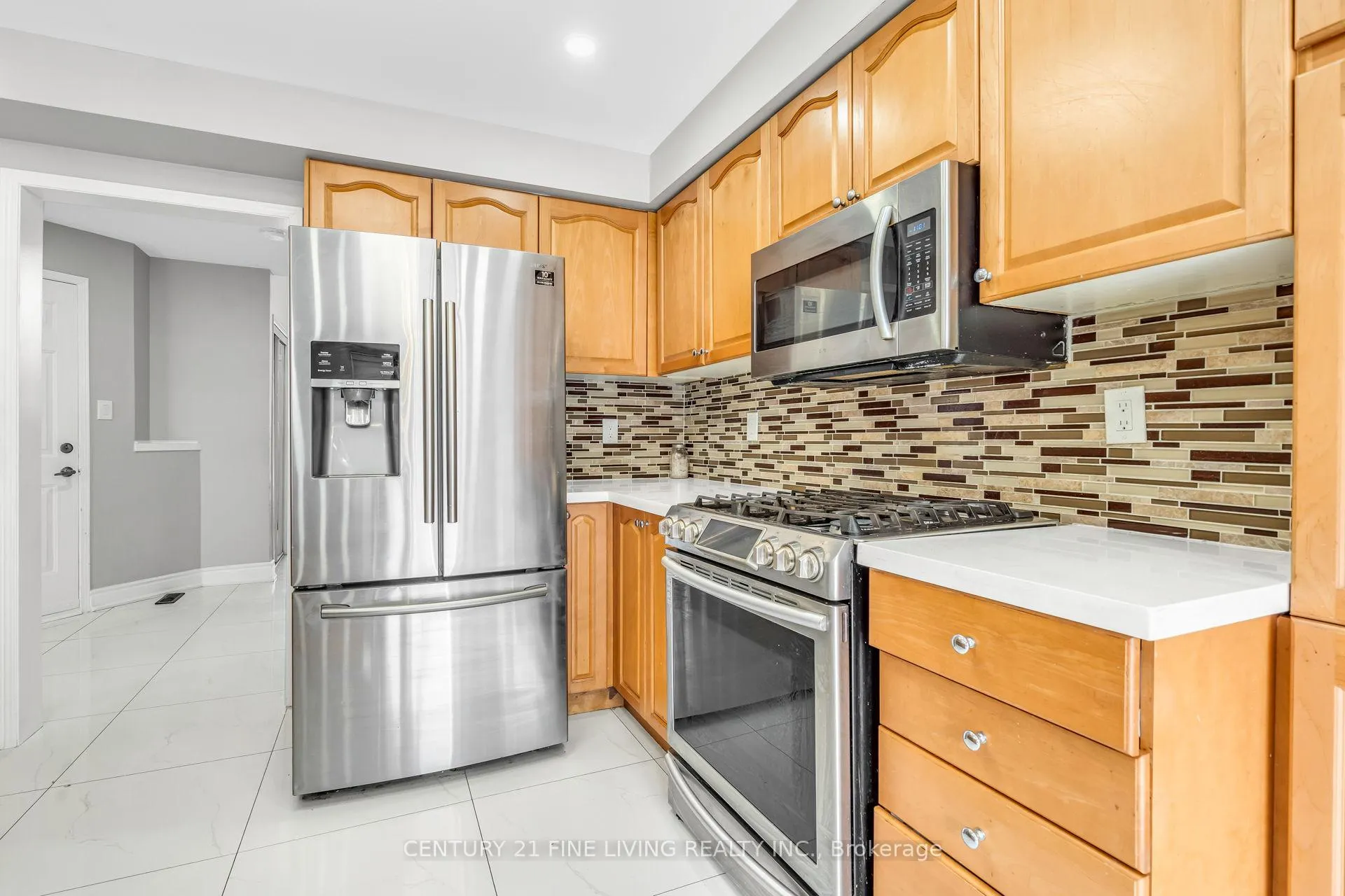 Photo 8 of 20 Edenvalley Road, Brampton, Fletcher's Meadow — HOMEH