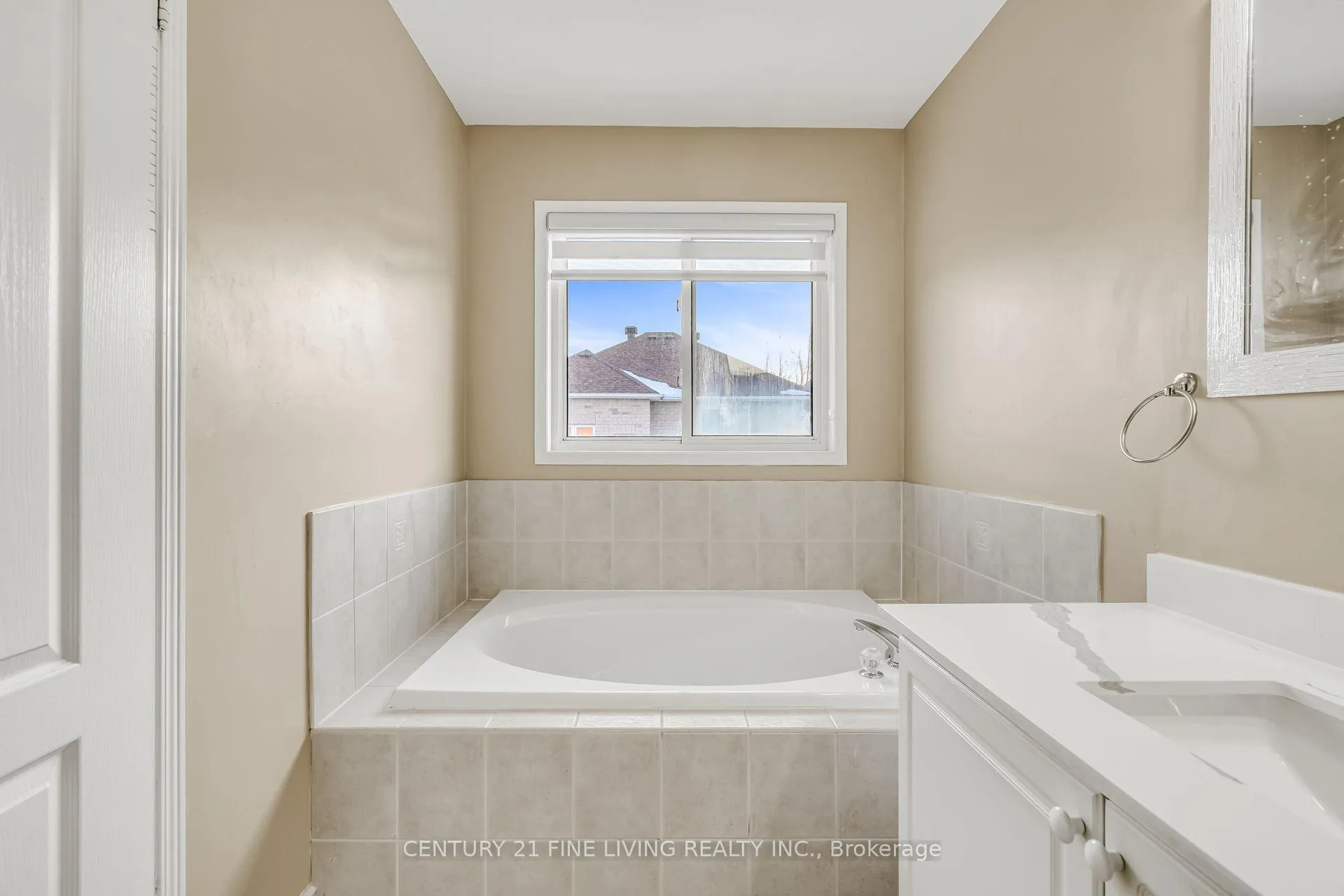 Photo 24 of 20 Edenvalley Road, Brampton, Fletcher's Meadow — HOMEH