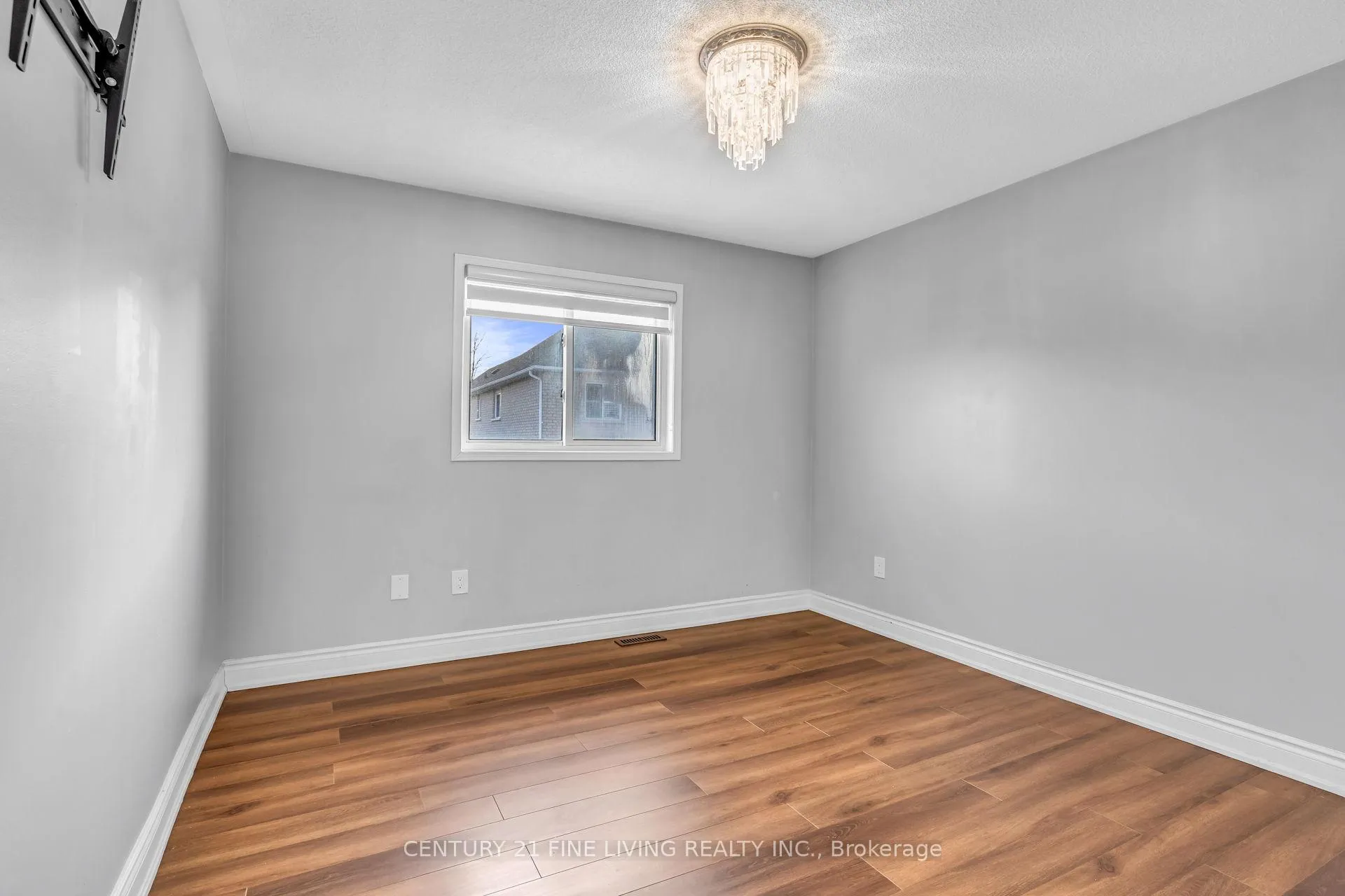 Photo 29 of 20 Edenvalley Road, Brampton, Fletcher's Meadow — HOMEH