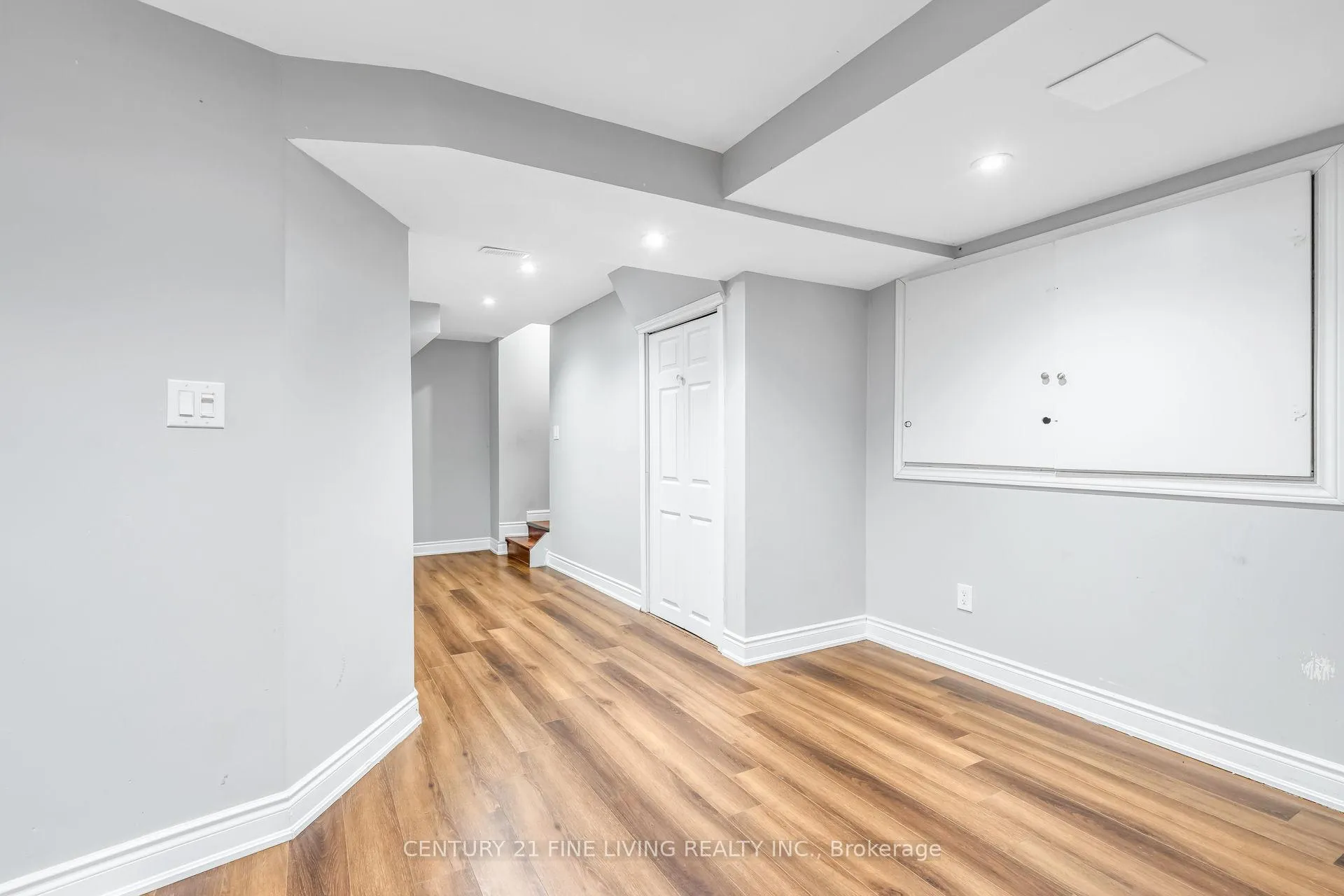 Photo 32 of 20 Edenvalley Road, Brampton, Fletcher's Meadow — HOMEH