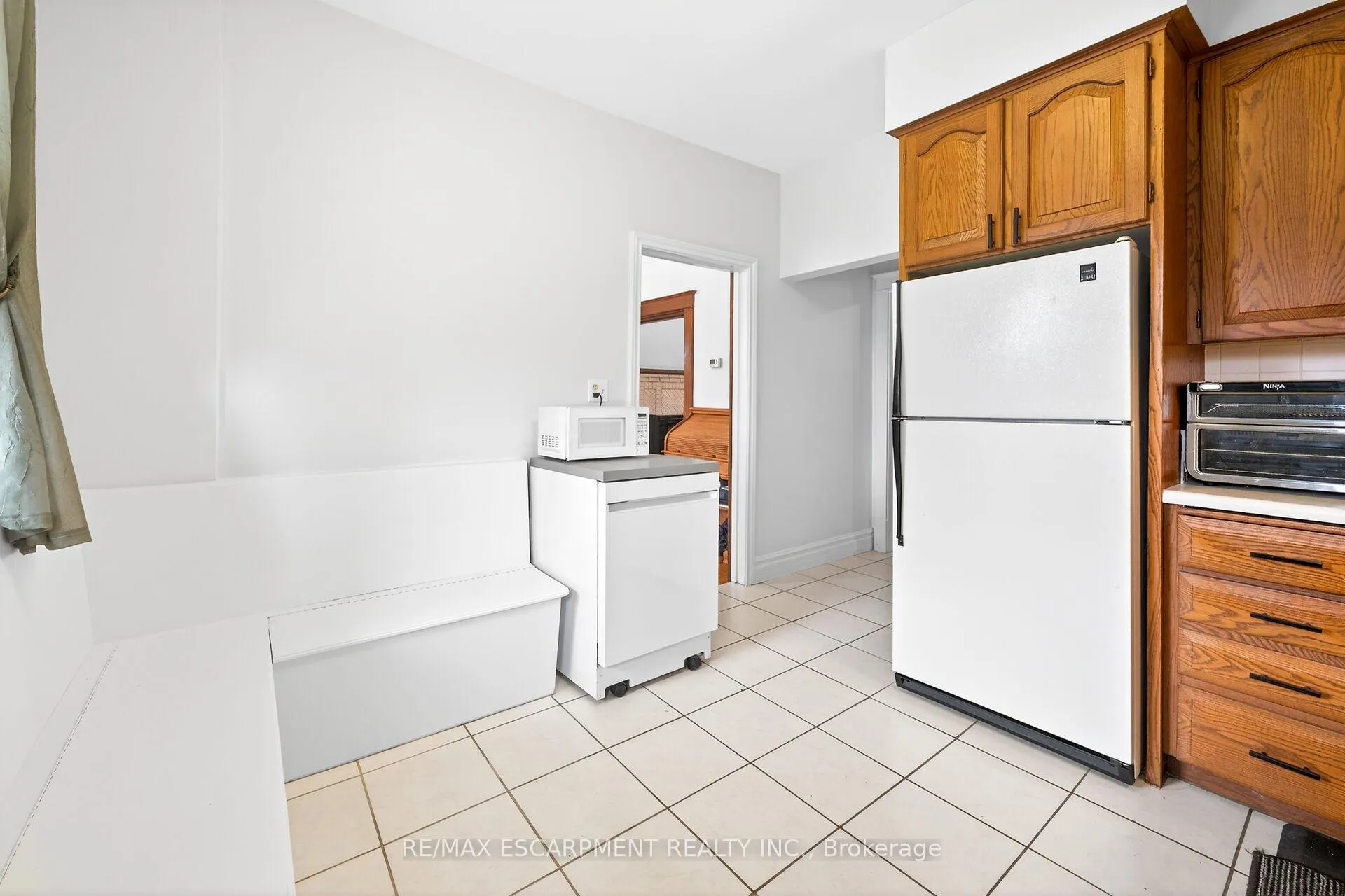 Photo 6 of 188 Park Row S, Hamilton, Delta — HOMEH