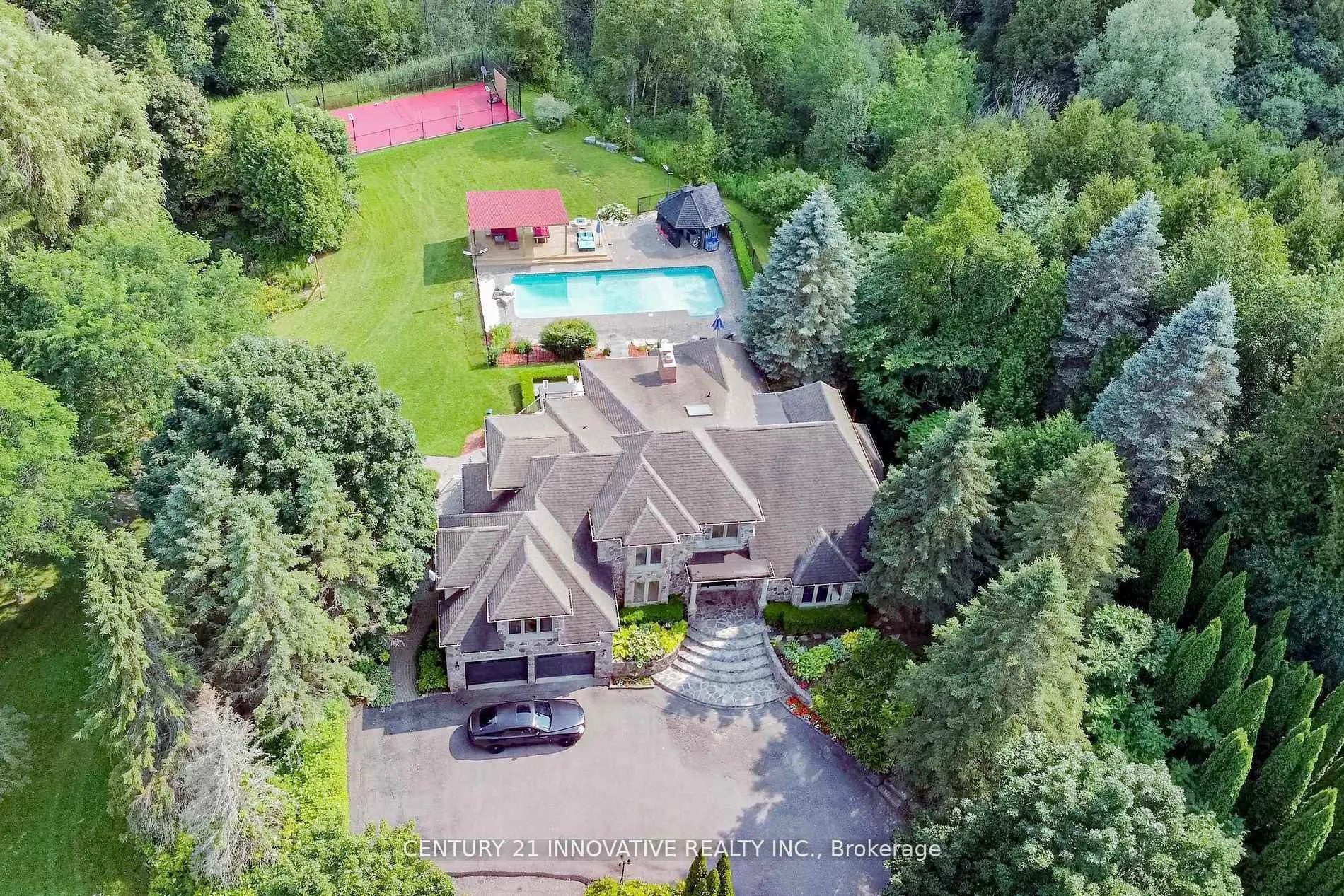 Front of 445 Townline Road W