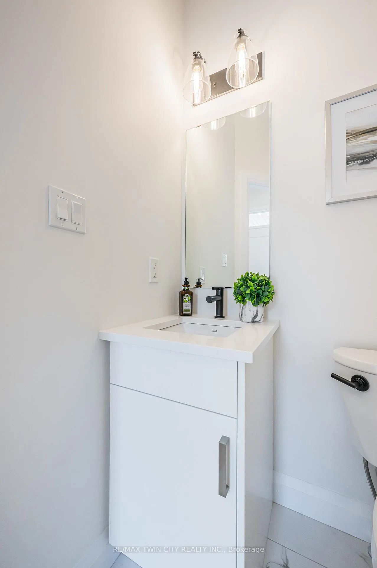 Photo 16 of Unit 68, 143 Elgin Street N, Cambridge — HOMEH