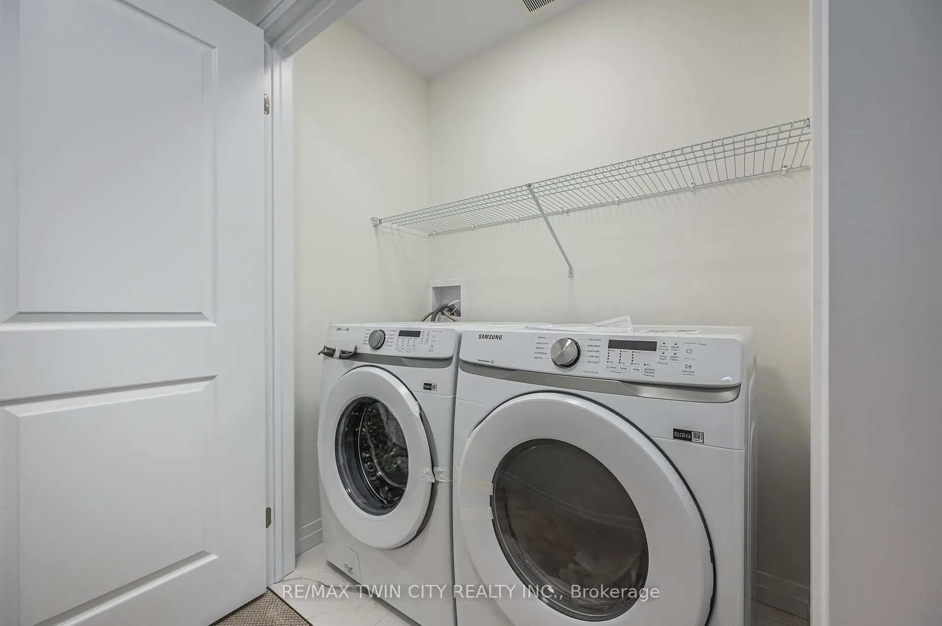 Photo 28 of Unit 68, 143 Elgin Street N, Cambridge — HOMEH