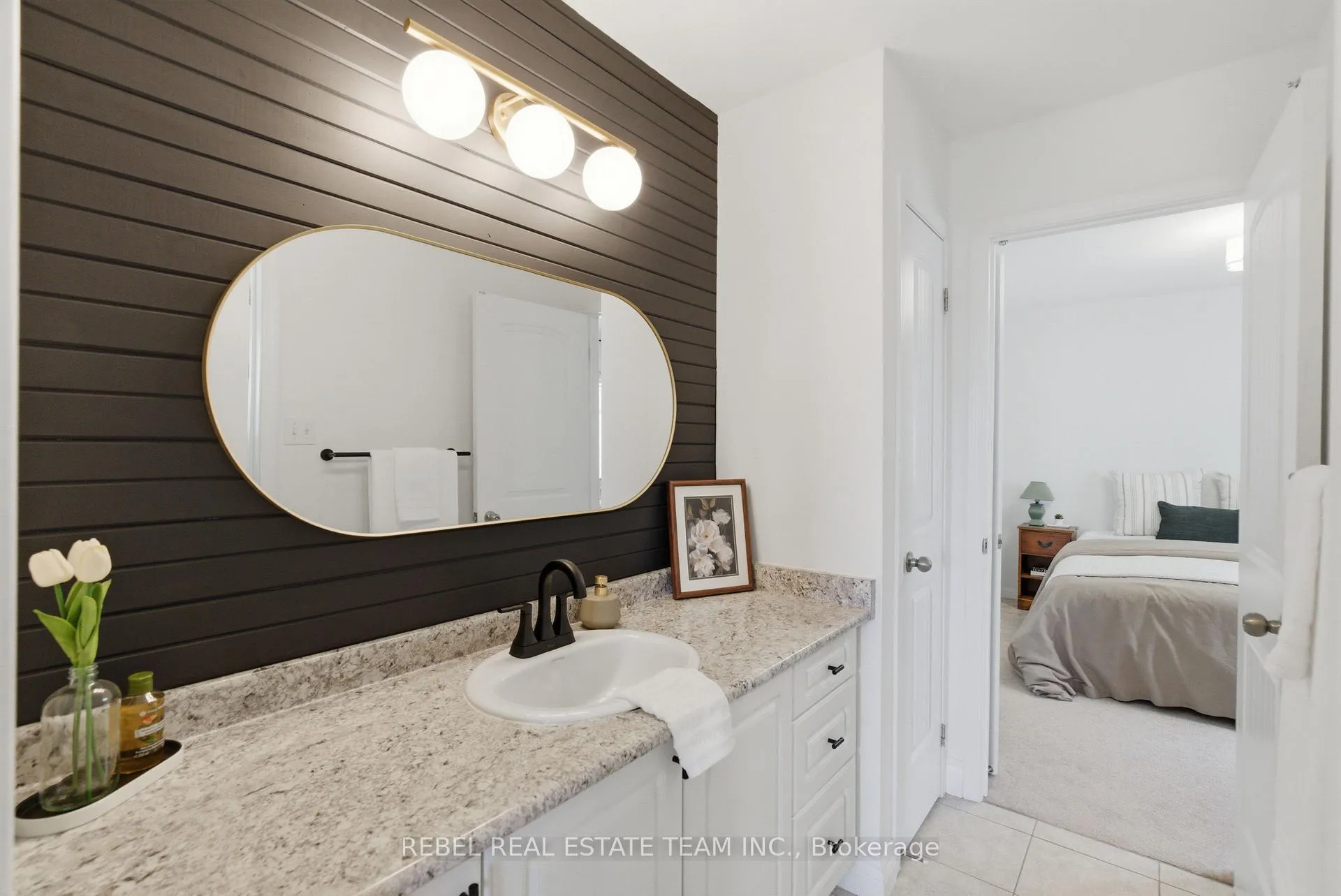 Photo 19 of 15 William Fair Drive, Clarington, Bowmanville — HOMEH