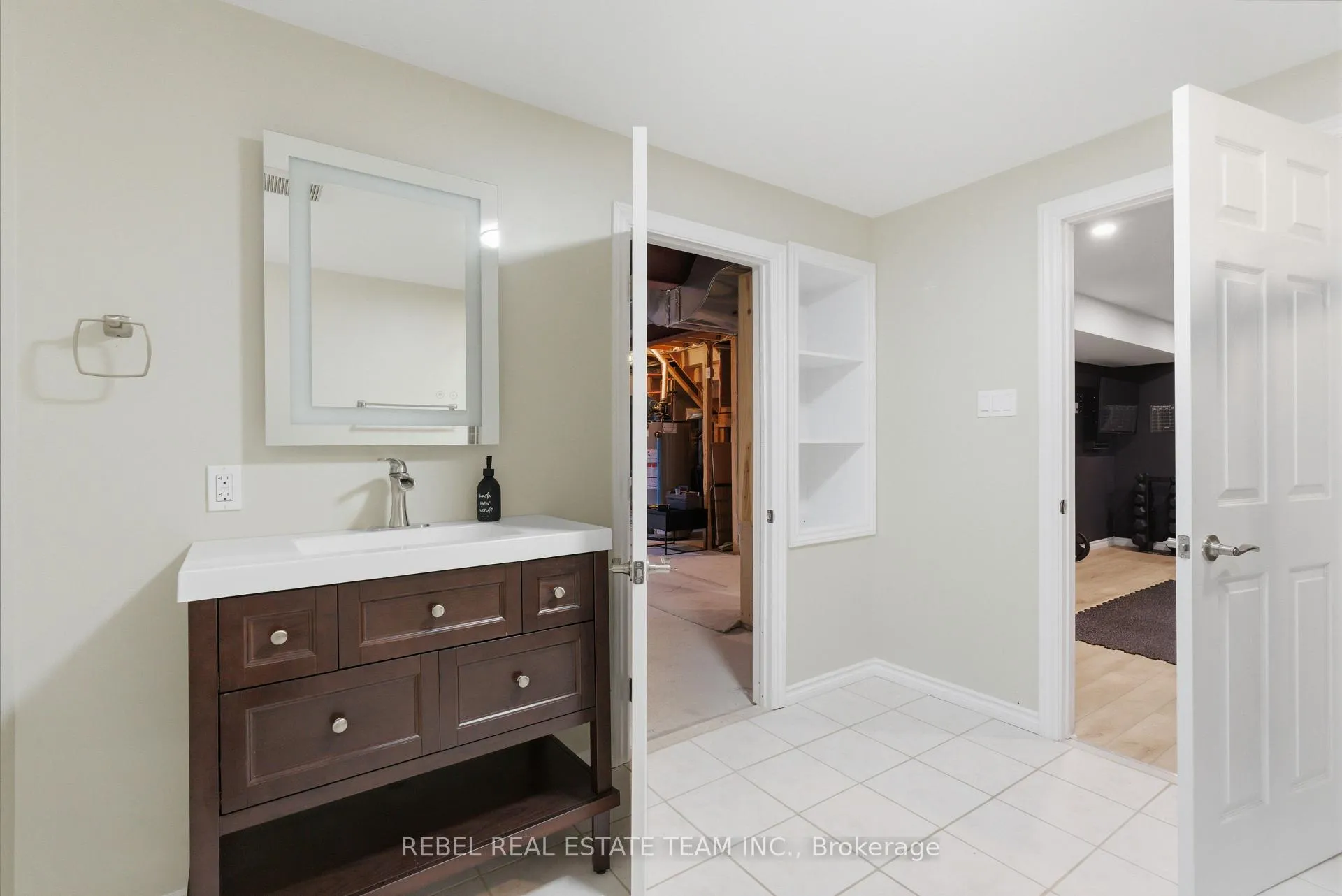 Photo 29 of 15 William Fair Drive, Clarington, Bowmanville — HOMEH