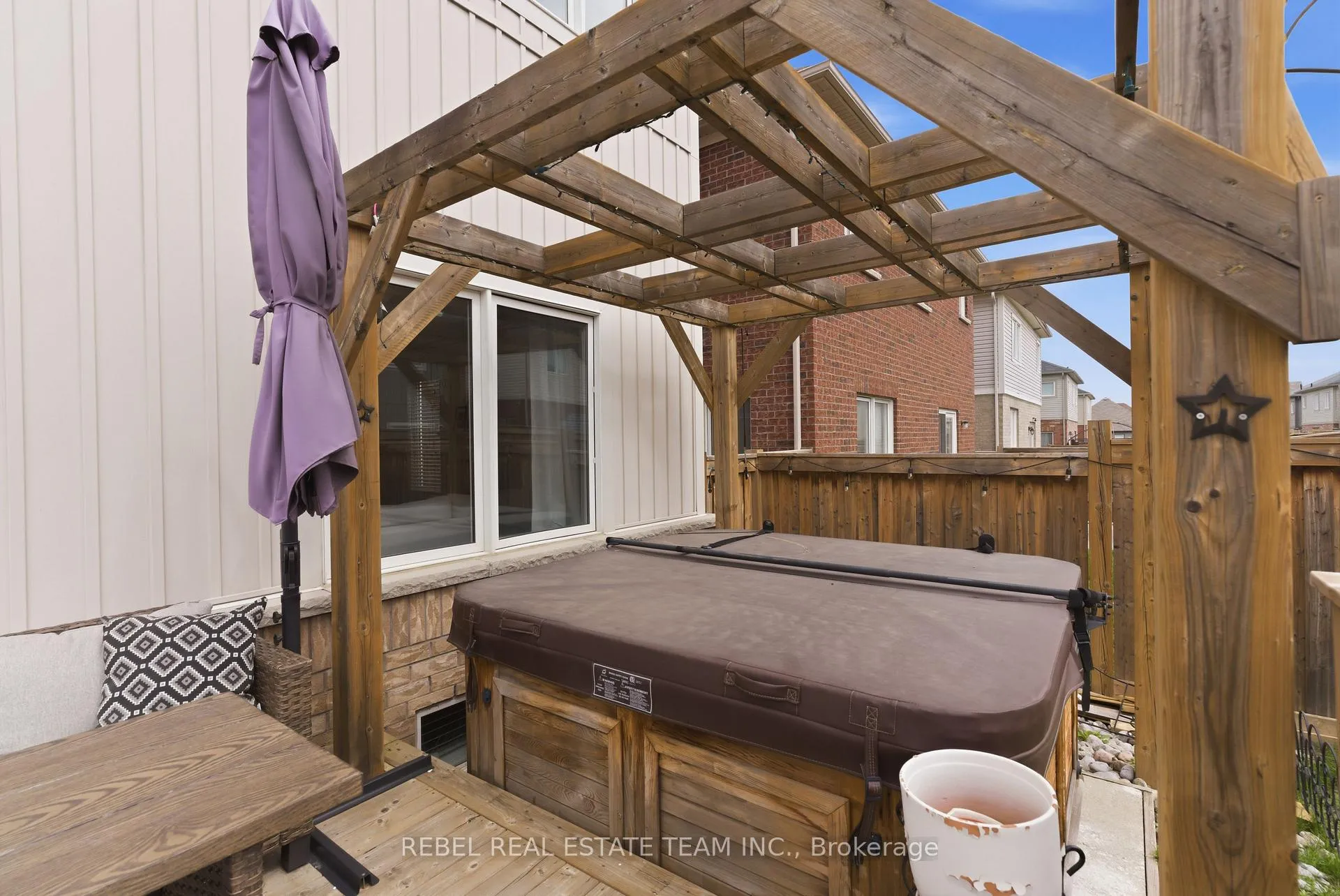 Photo 32 of 15 William Fair Drive, Clarington, Bowmanville — HOMEH