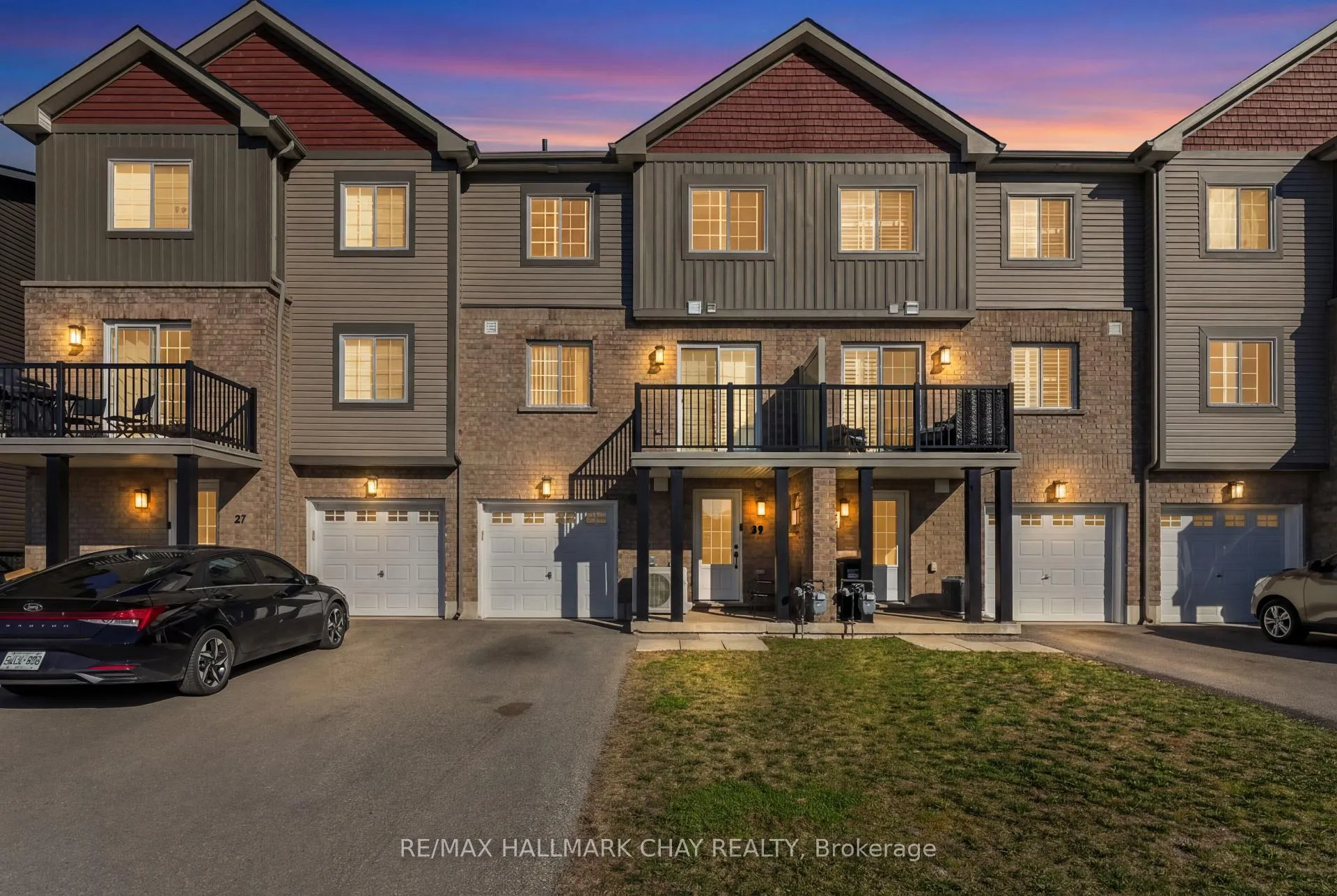Front of 39 Kodiak Terrace