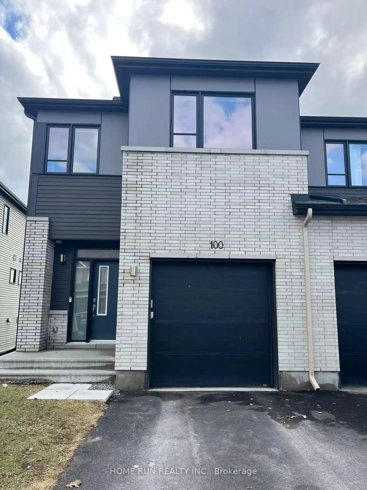 Photo 1 of 100 Escarpment Crescent, Ottawa, Kanata - Kanata Lakes/Heritage Hills — HOMEH