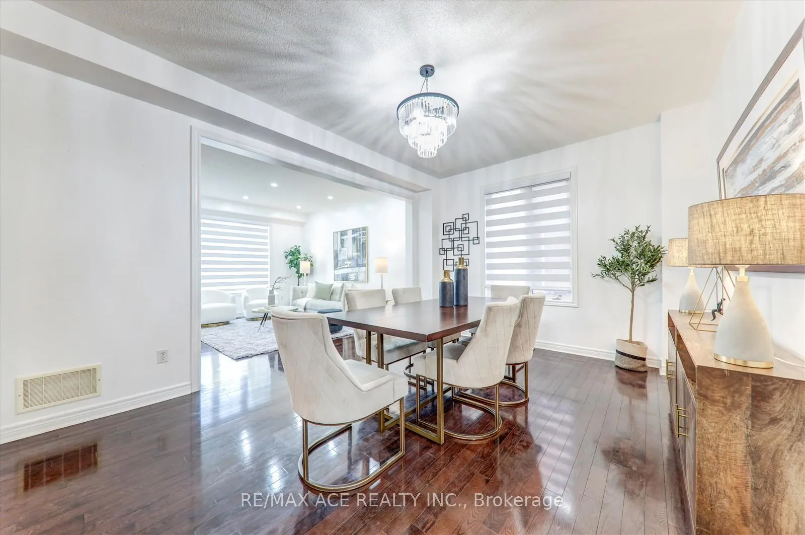 Photo 9 of 46 Purebrook Crescent, Brampton, Brampton East — HOMEH