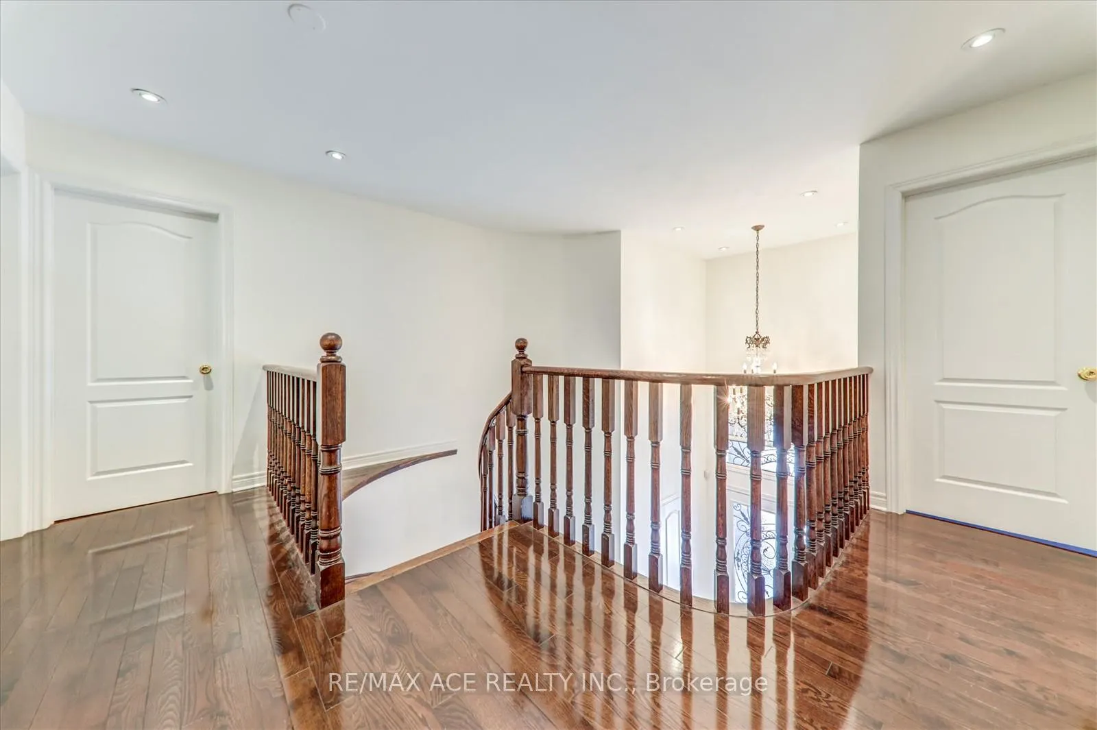 Photo 20 of 46 Purebrook Crescent, Brampton, Brampton East — HOMEH