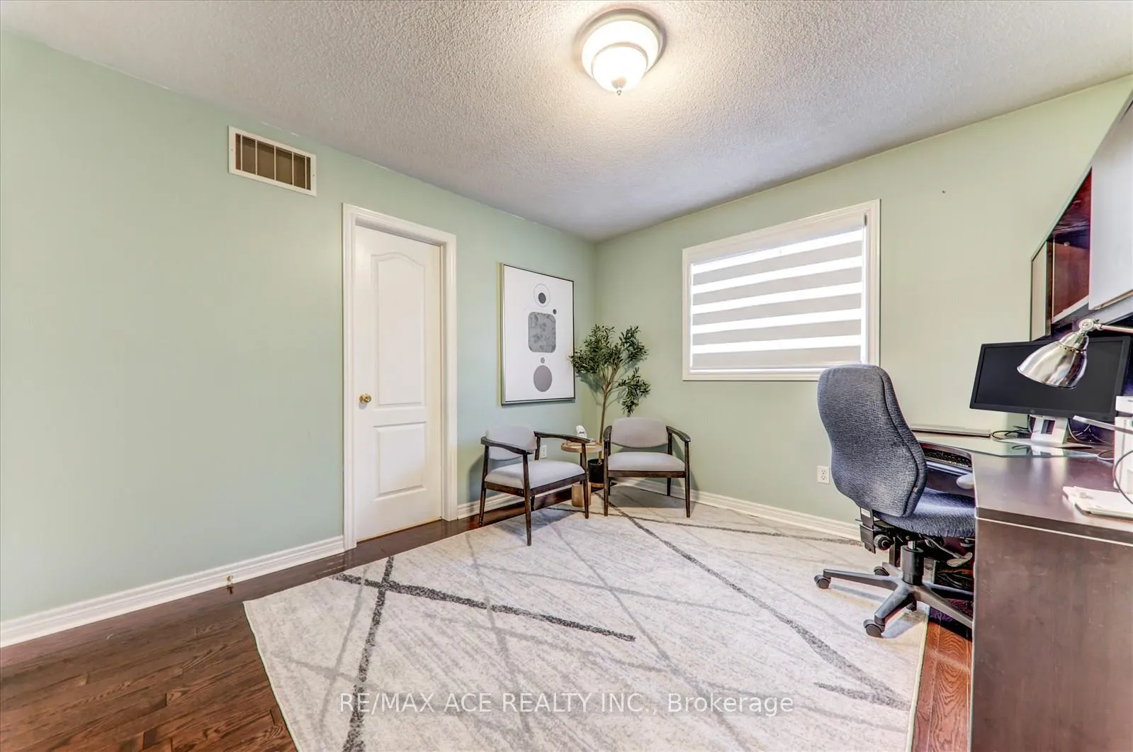 Photo 28 of 46 Purebrook Crescent, Brampton, Brampton East — HOMEH