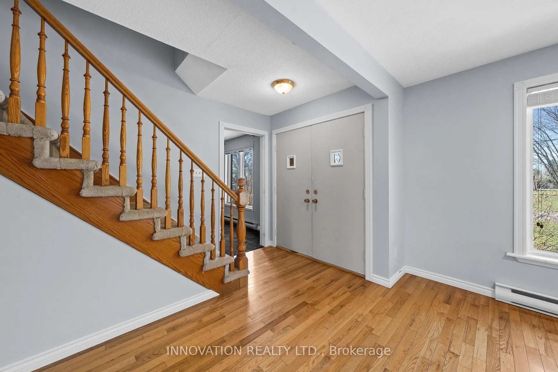 Photo 3 of 114 Poole Street, Ottawa, Fitzroy — HOMEH