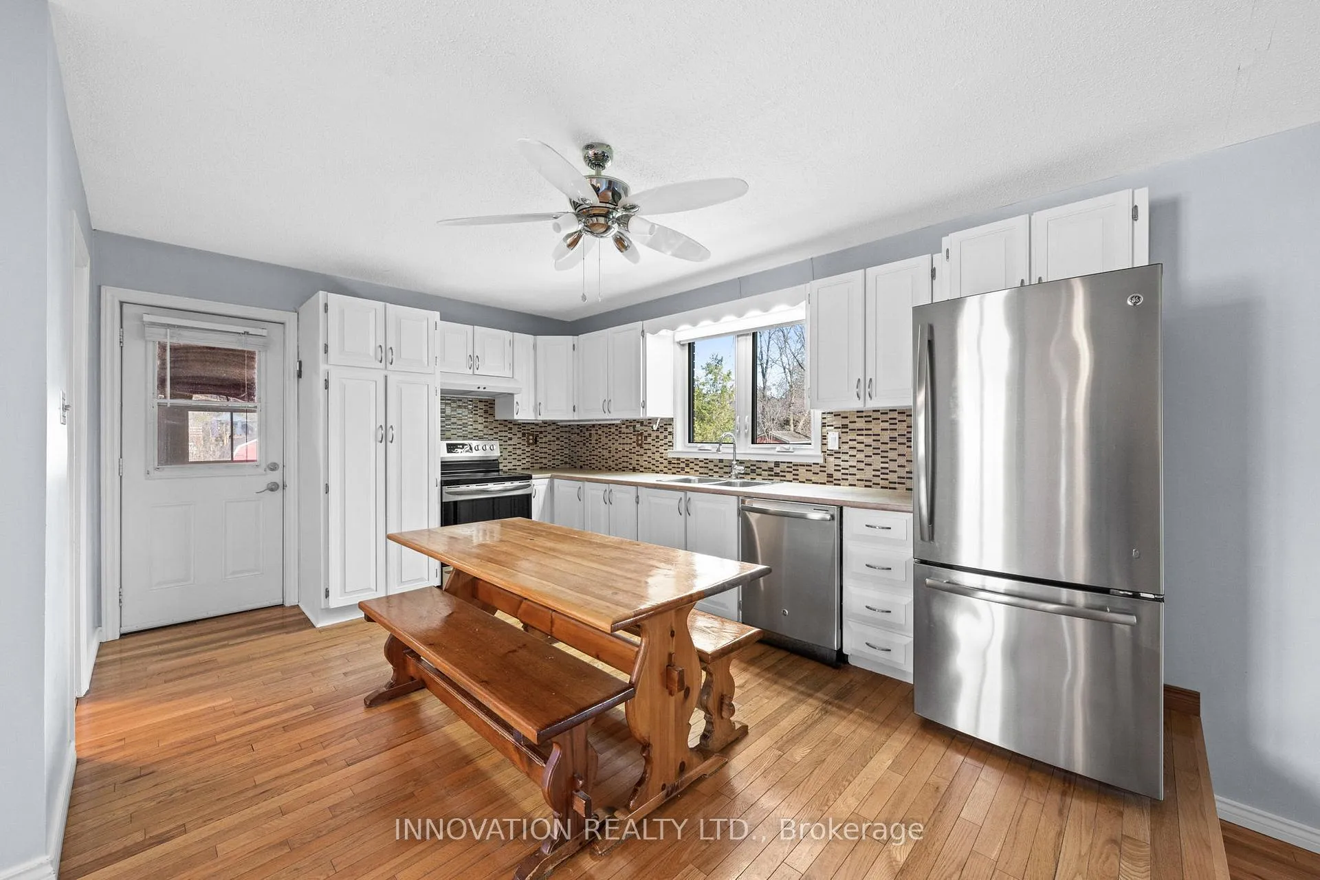 Photo 8 of 114 Poole Street, Ottawa, Fitzroy — HOMEH