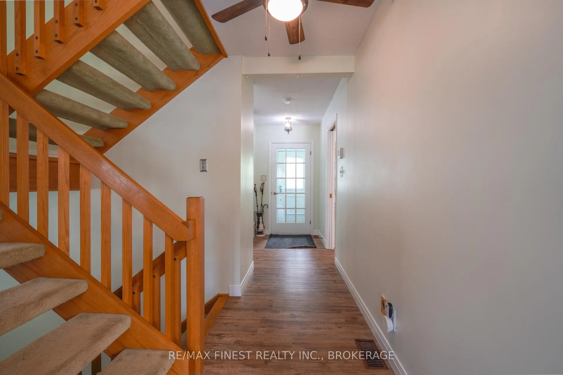Photo 3 of 465 William Street S, Gananoque — HOMEH