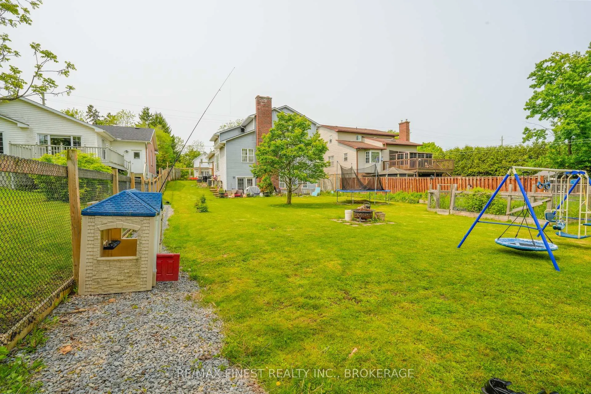 Photo 42 of 465 William Street S, Gananoque — HOMEH