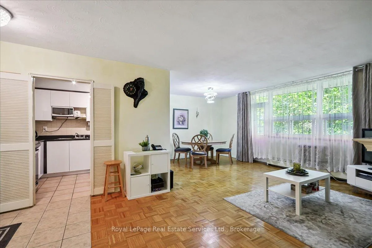 Photo 5 of Unit 203, 100 Coe Hill Drive, Toronto, High Park-Swansea — HOMEH