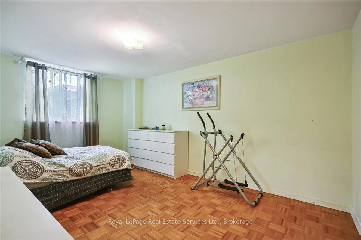 Photo 14 of Unit 203, 100 Coe Hill Drive, Toronto, High Park-Swansea — HOMEH