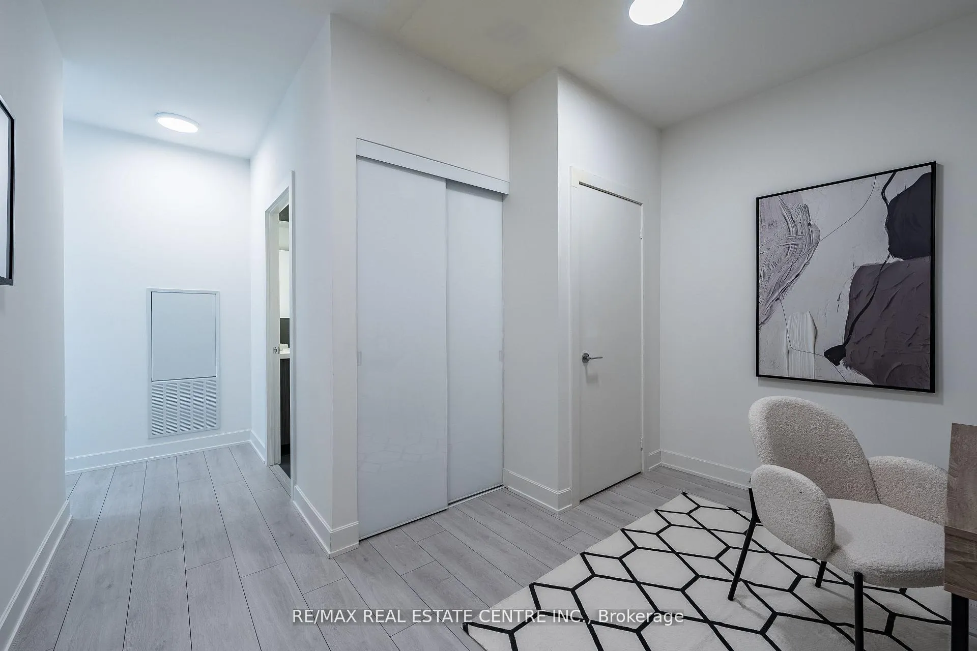 Photo 8 of Unit 3504, 15 Mercer Street, Toronto, Waterfront Communities — HOMEH
