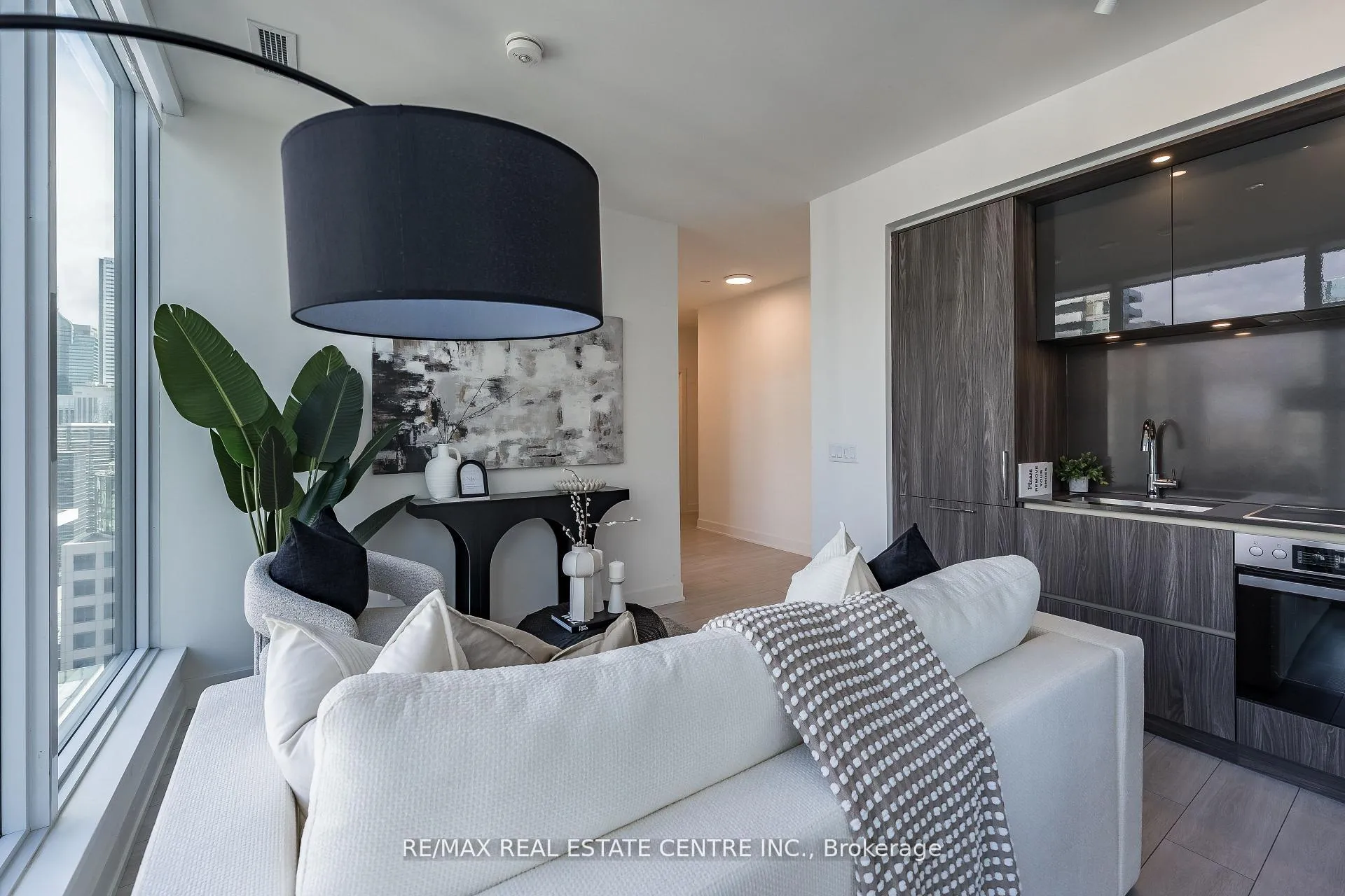 Photo 12 of Unit 3504, 15 Mercer Street, Toronto, Waterfront Communities — HOMEH