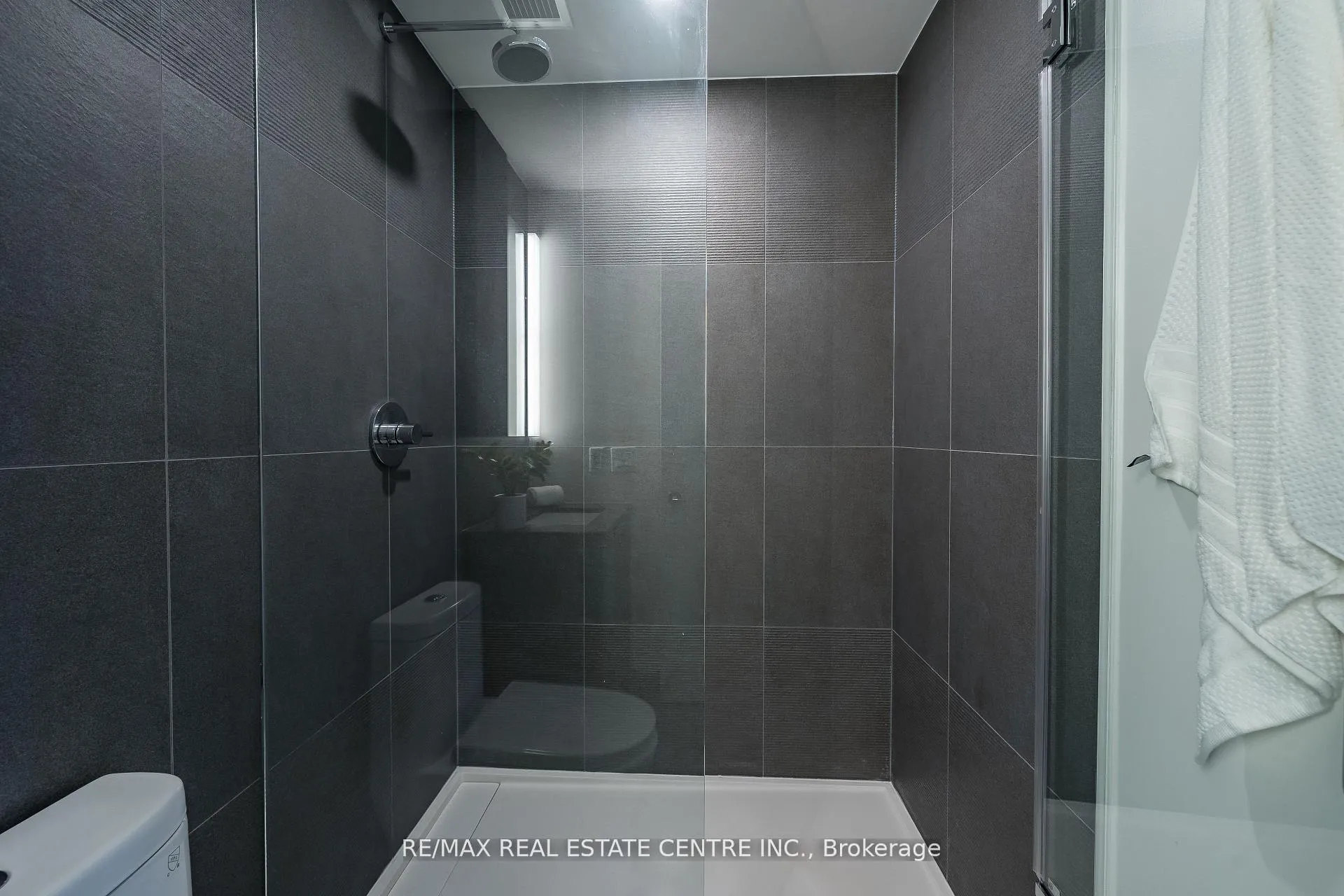 Photo 25 of Unit 3504, 15 Mercer Street, Toronto, Waterfront Communities — HOMEH