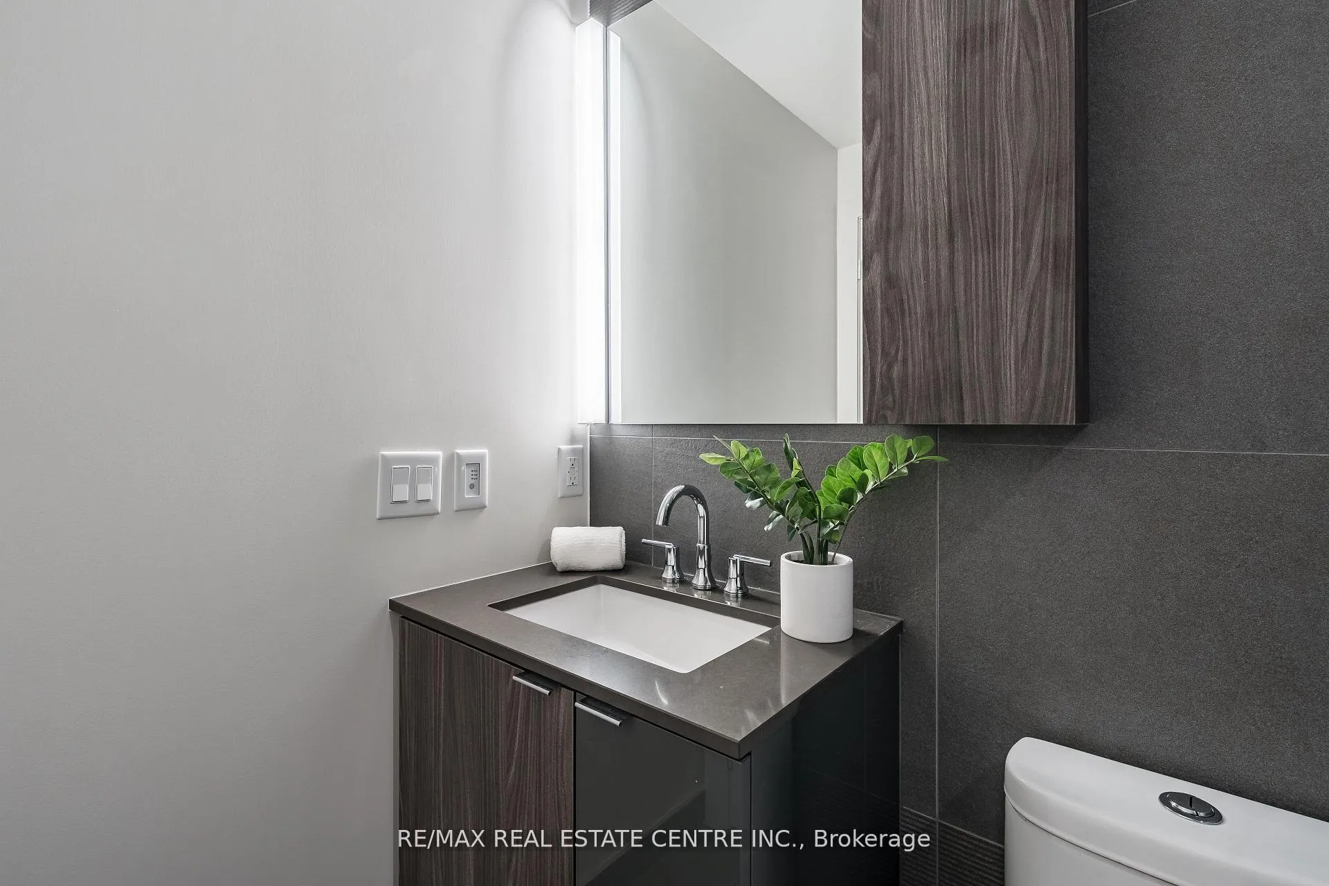 Photo 26 of Unit 3504, 15 Mercer Street, Toronto, Waterfront Communities — HOMEH