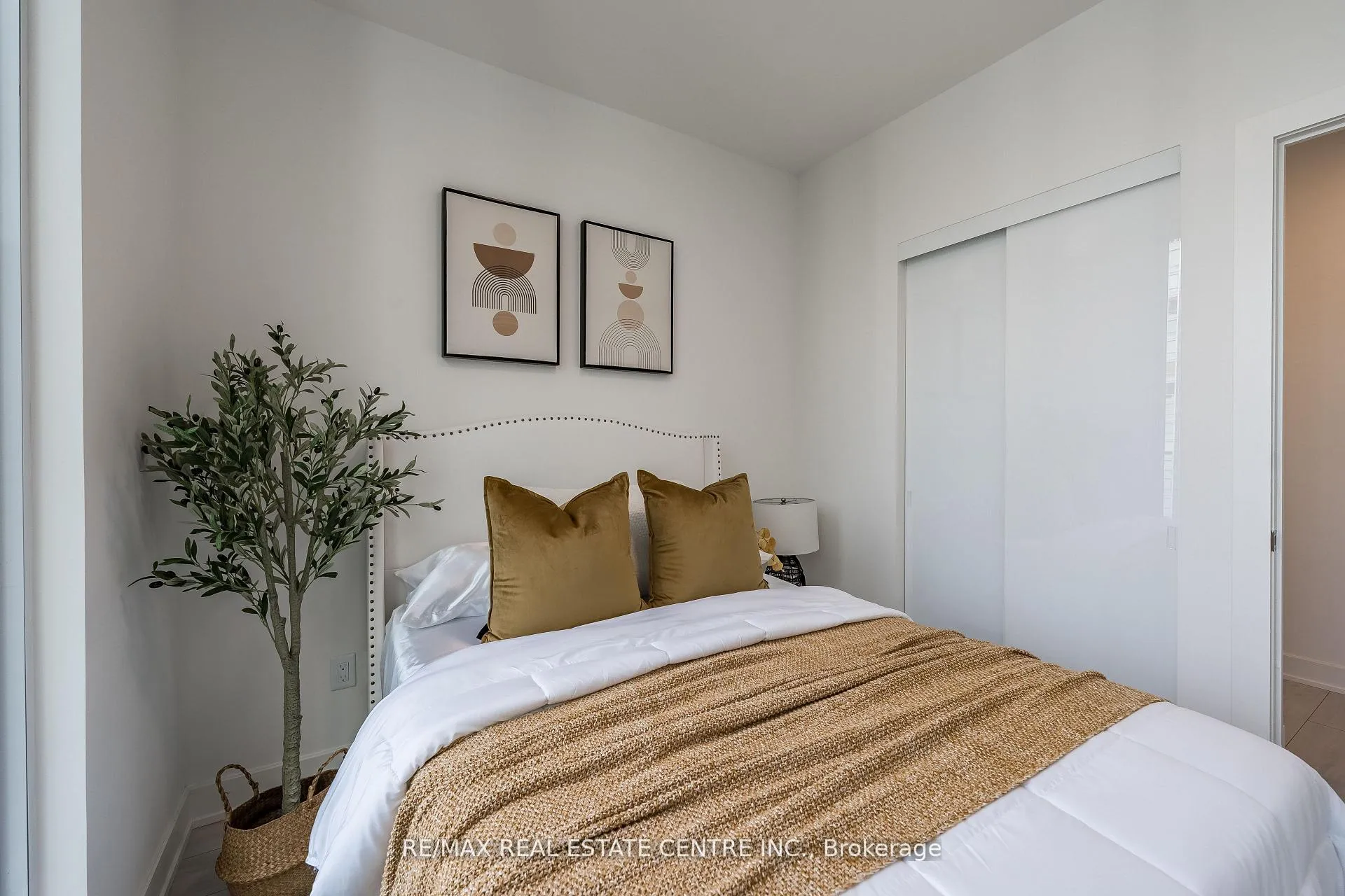 Photo 28 of Unit 3504, 15 Mercer Street, Toronto, Waterfront Communities — HOMEH
