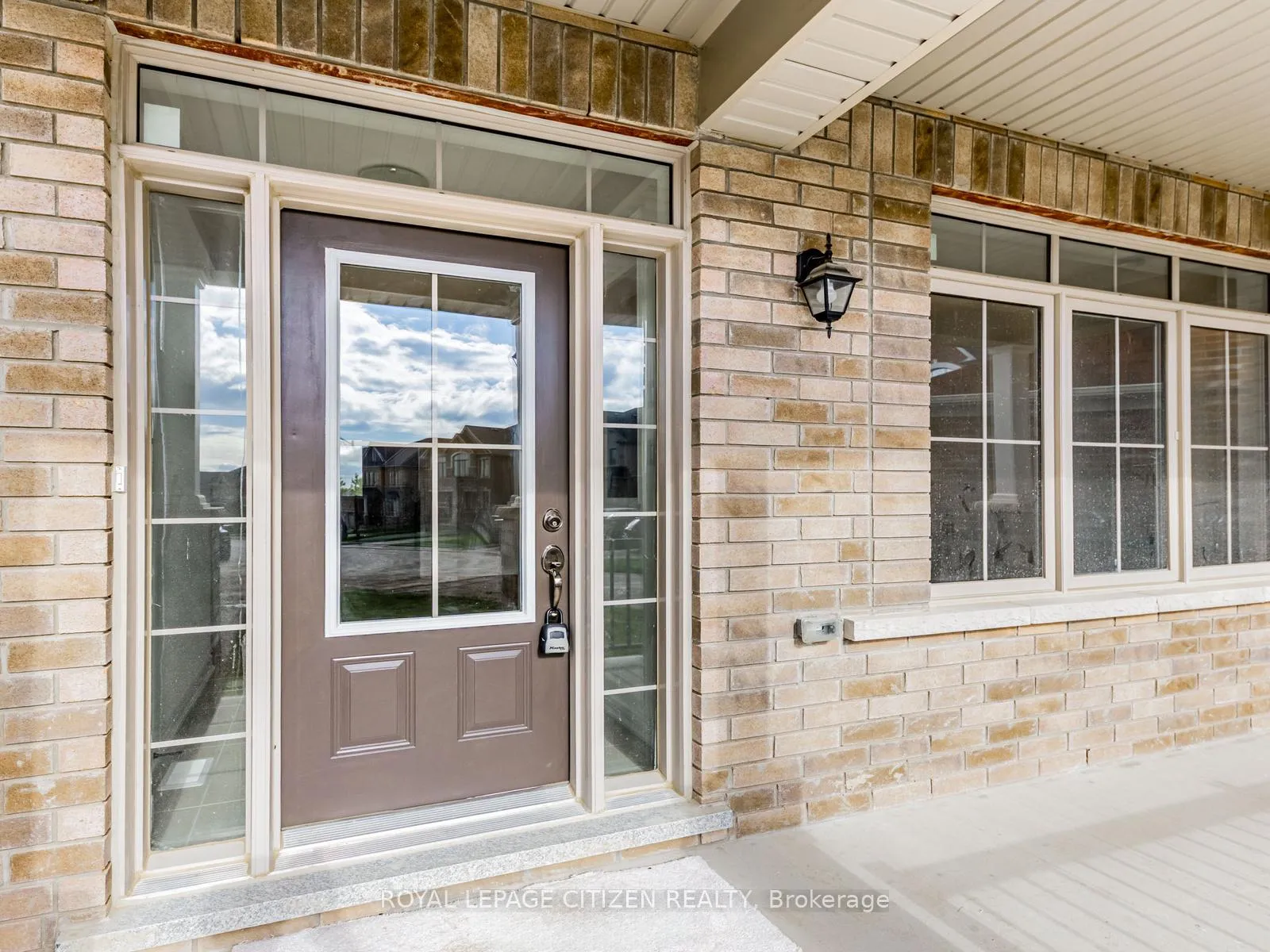 Photo 3 of 88 Lawrence D. Pridham Avenue, New Tecumseth, Alliston — HOMEH