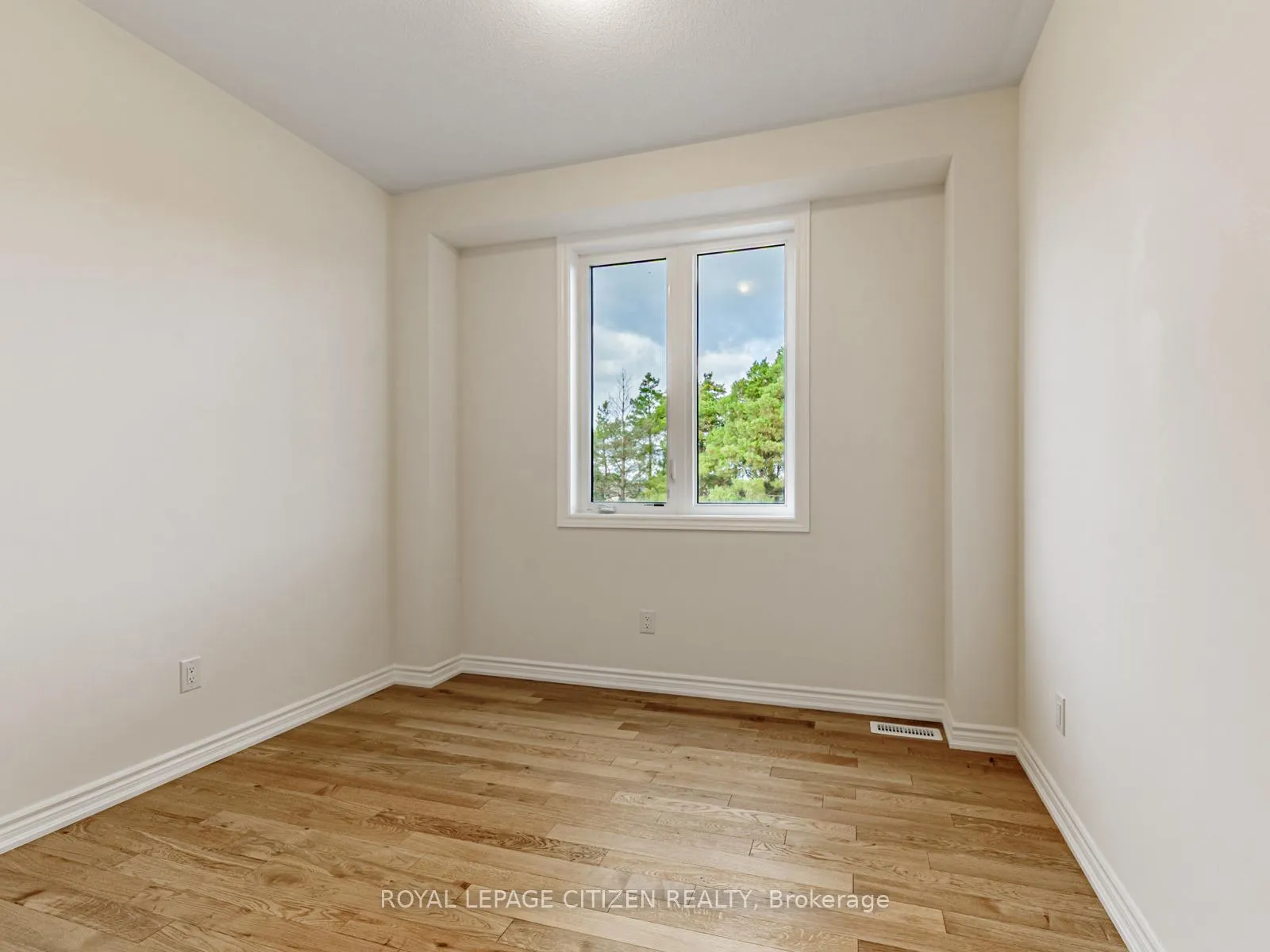 Photo 19 of 88 Lawrence D. Pridham Avenue, New Tecumseth, Alliston — HOMEH