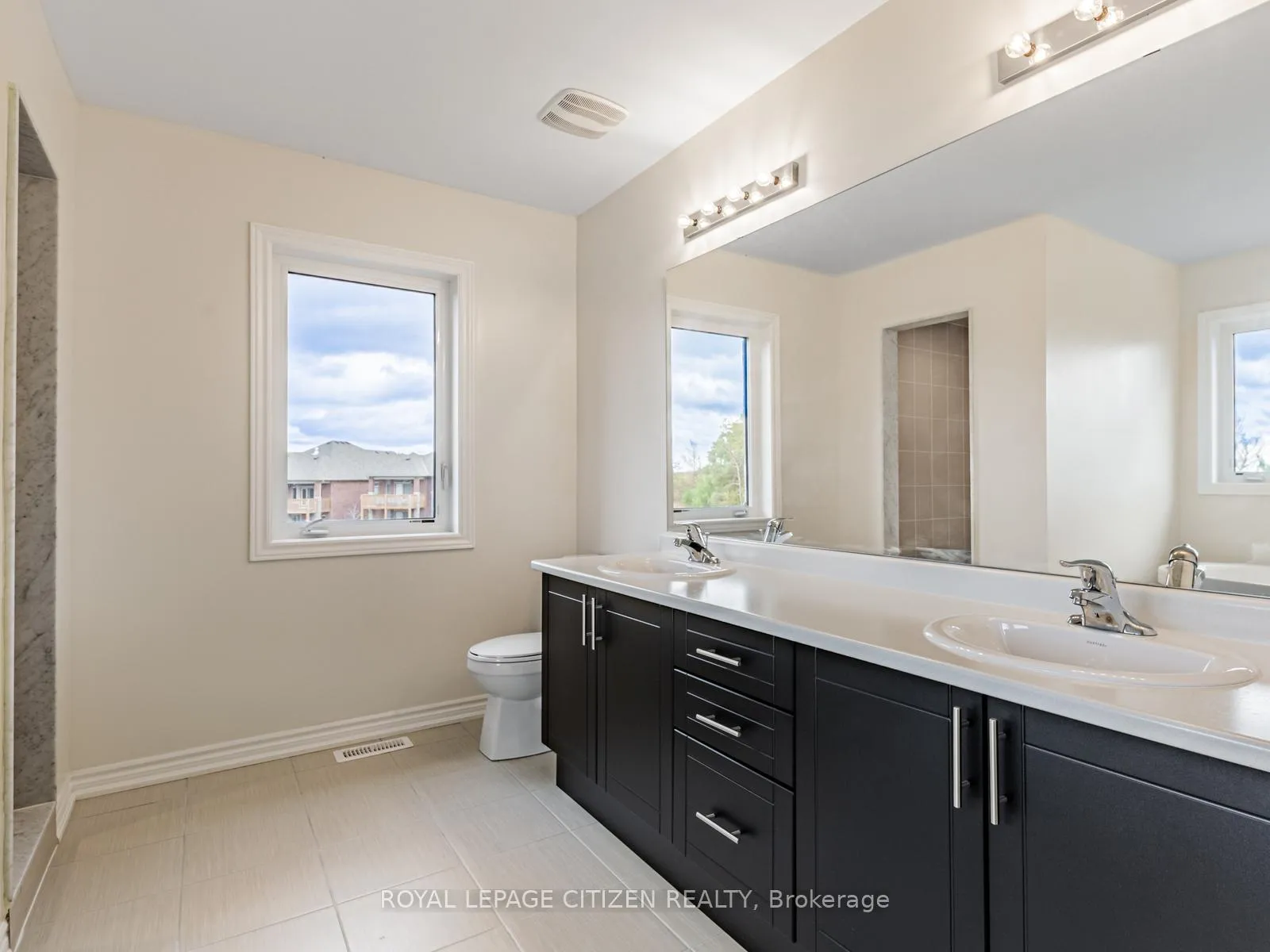 Photo 24 of 88 Lawrence D. Pridham Avenue, New Tecumseth, Alliston — HOMEH