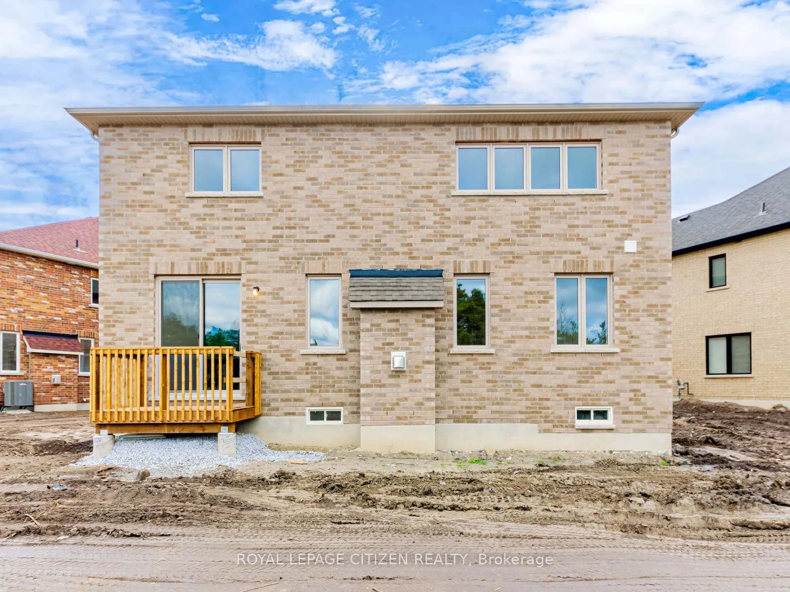Photo 39 of 88 Lawrence D. Pridham Avenue, New Tecumseth, Alliston — HOMEH