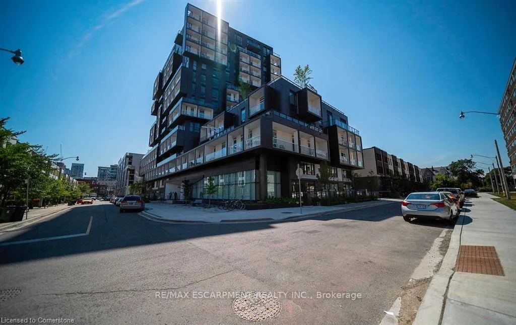 Front of Unit 120, 80 Vanauley Street