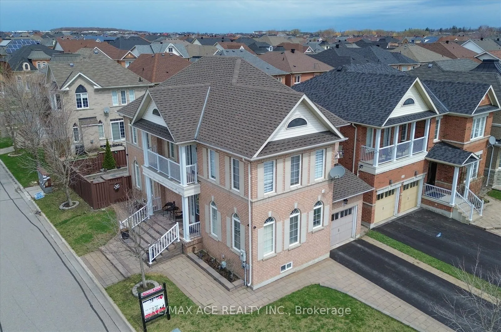 Photo 7 of Unit Main, 12 Smoothwater Terrace, Markham, Box Grove — HOMEH