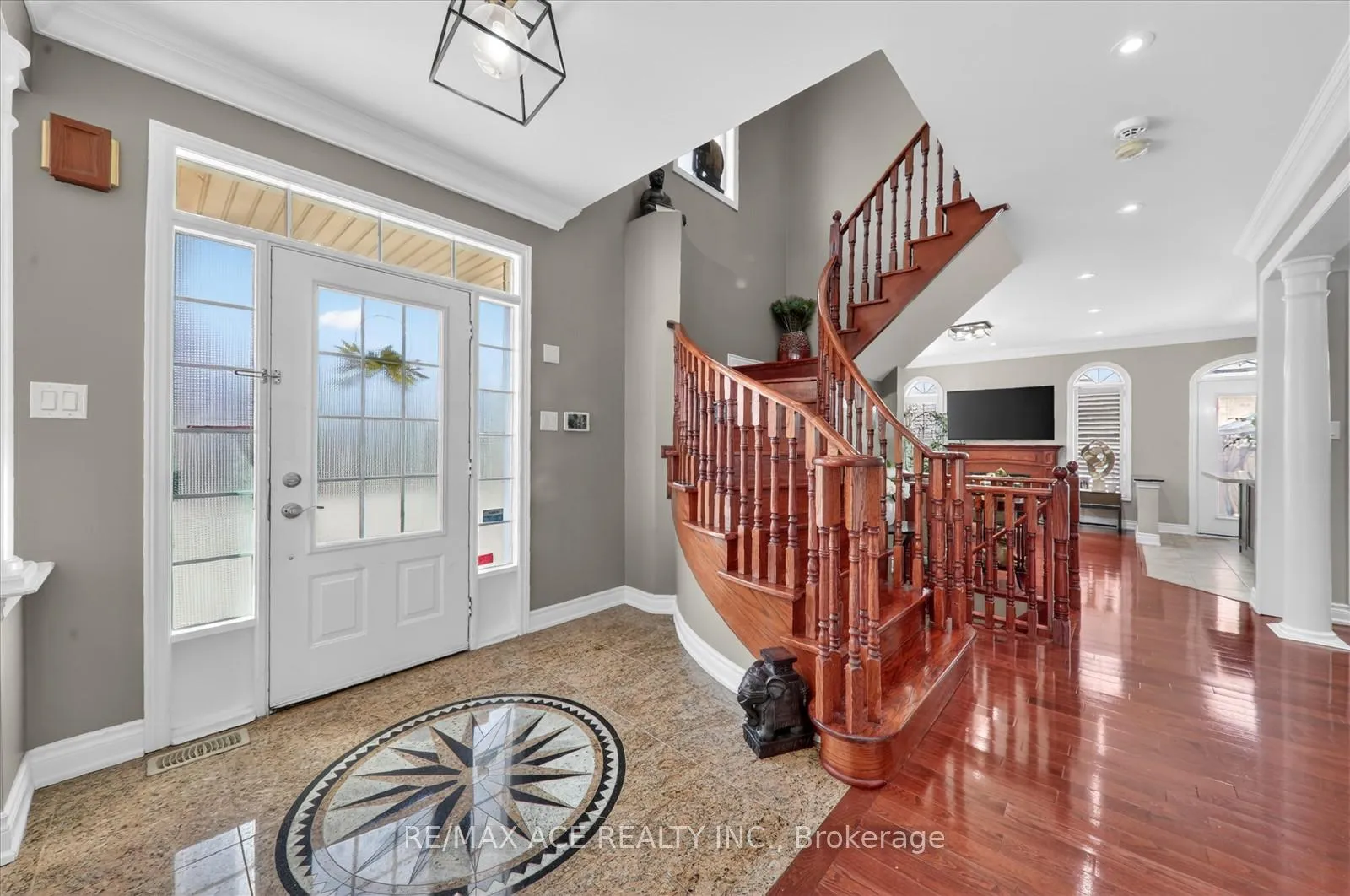 Photo 12 of Unit Main, 12 Smoothwater Terrace, Markham, Box Grove — HOMEH