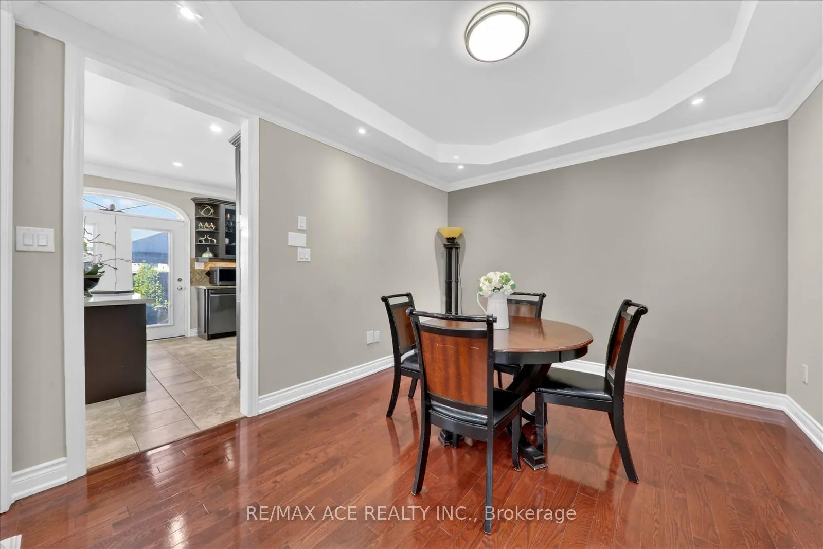 Photo 16 of Unit Main, 12 Smoothwater Terrace, Markham, Box Grove — HOMEH