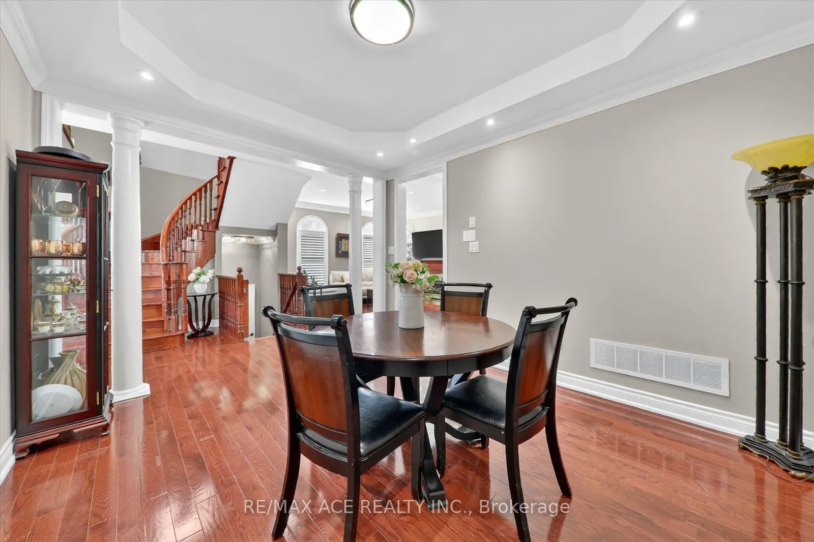 Photo 18 of Unit Main, 12 Smoothwater Terrace, Markham, Box Grove — HOMEH