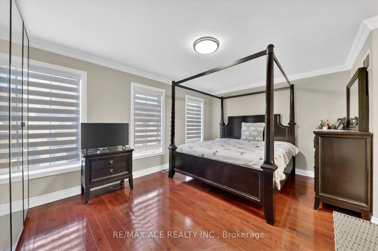 Photo 34 of Unit Main, 12 Smoothwater Terrace, Markham, Box Grove — HOMEH