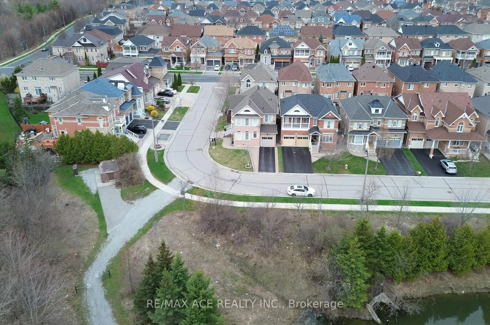 Photo 41 of Unit Main, 12 Smoothwater Terrace, Markham, Box Grove — HOMEH