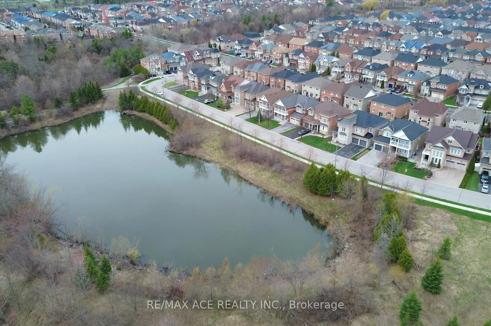 Photo 42 of Unit Main, 12 Smoothwater Terrace, Markham, Box Grove — HOMEH