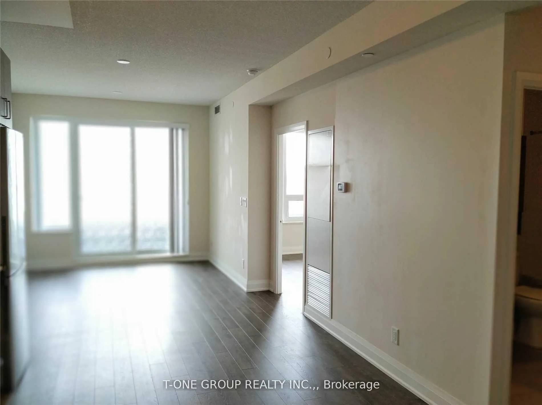 Photo 5 of Unit 723, 28 Uptown Drive, Markham, Unionville — HOMEH