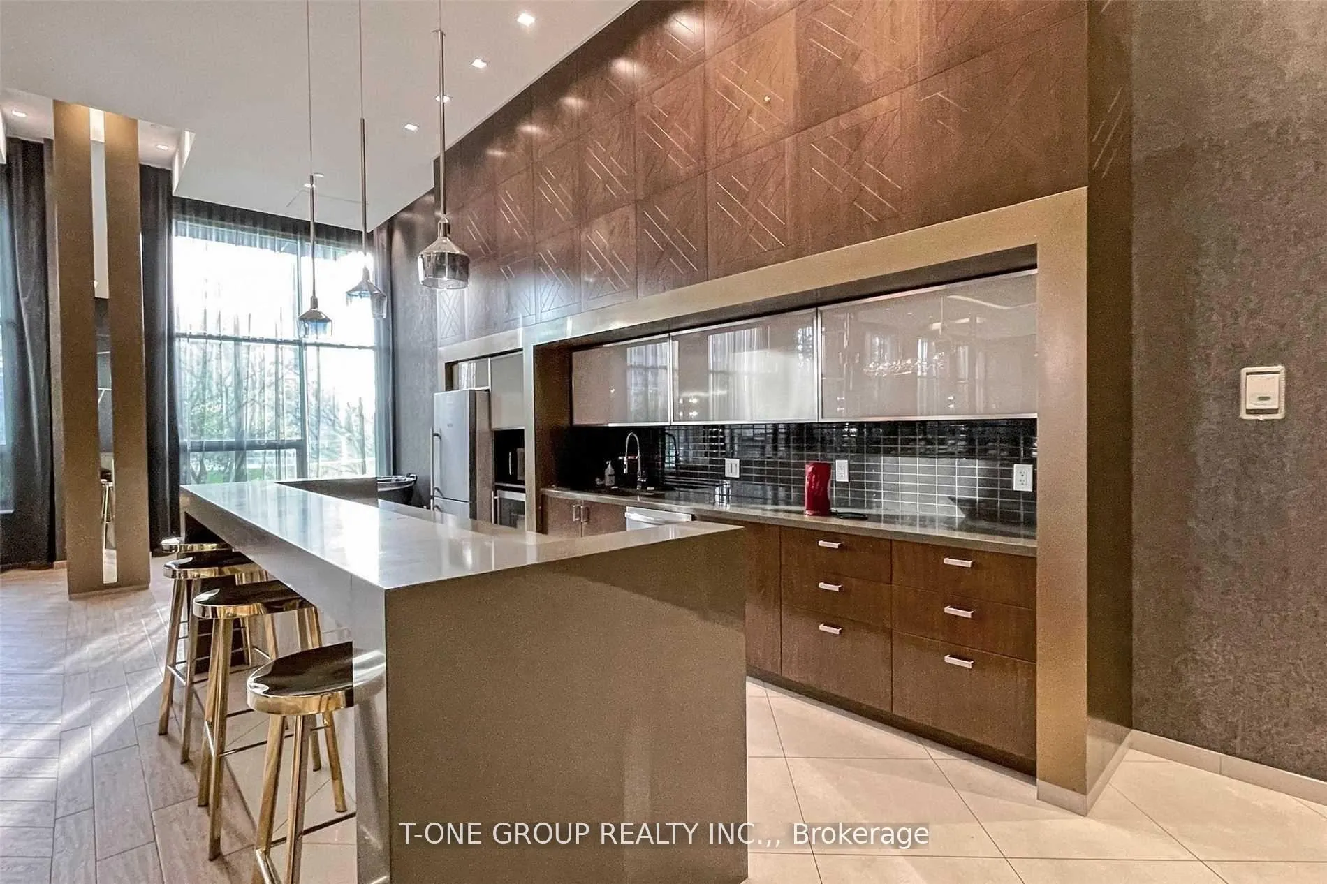 Photo 9 of Unit 723, 28 Uptown Drive, Markham, Unionville — HOMEH