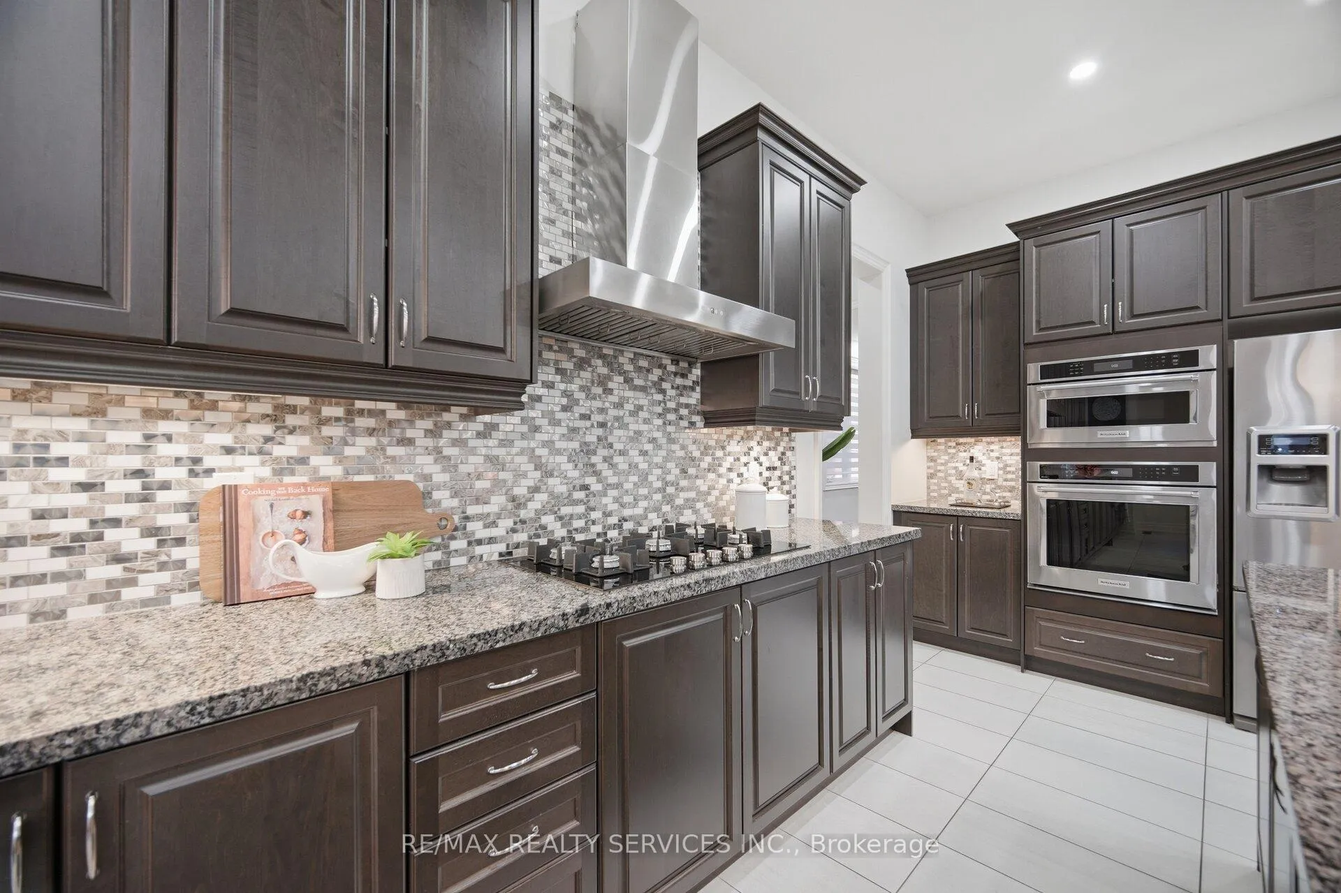Photo 14 of 67 Degrey Drive, Brampton, Bram East — HOMEH
