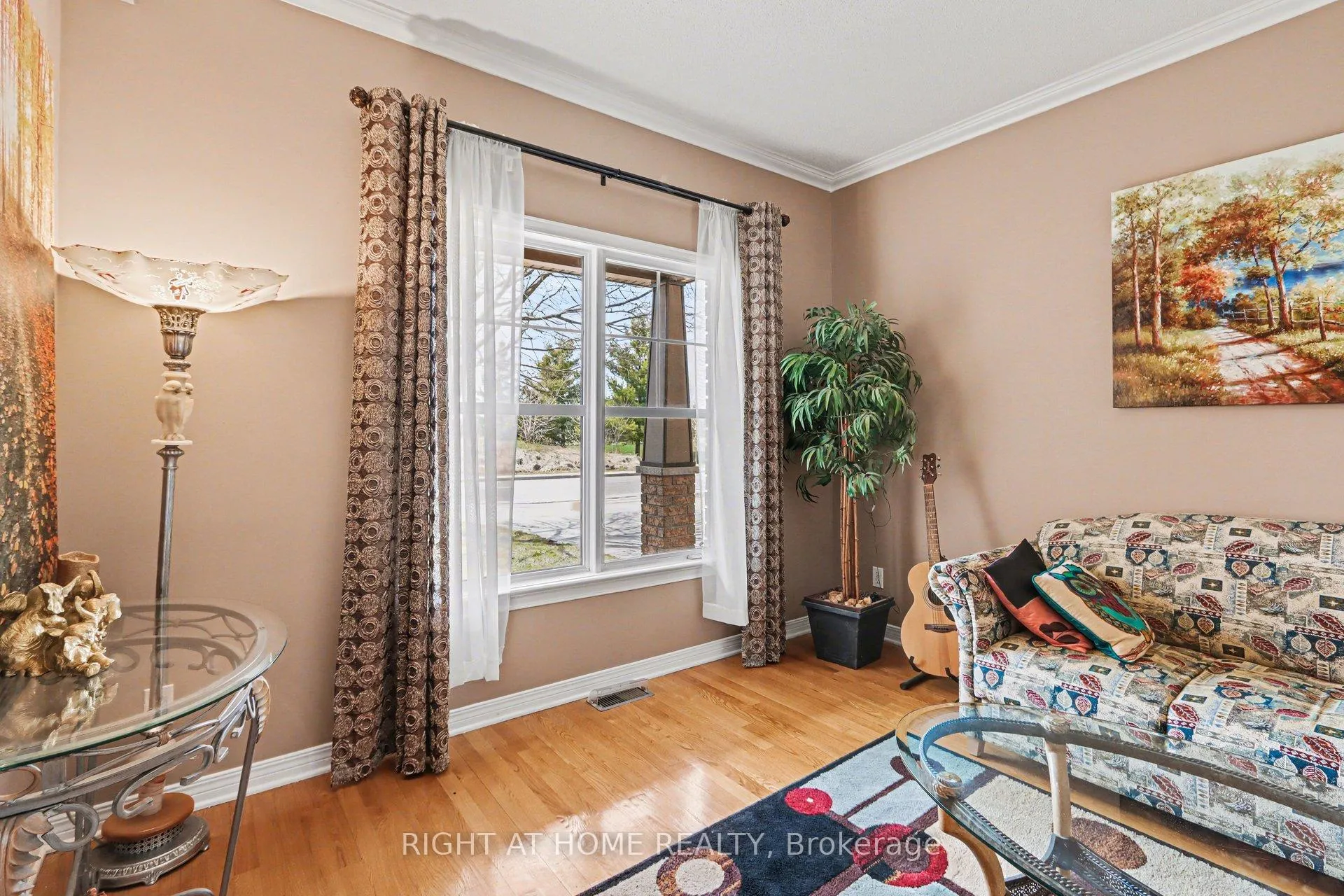 Photo 11 of 257 Stoneway Drive, Ottawa, Barrhaven East — HOMEH