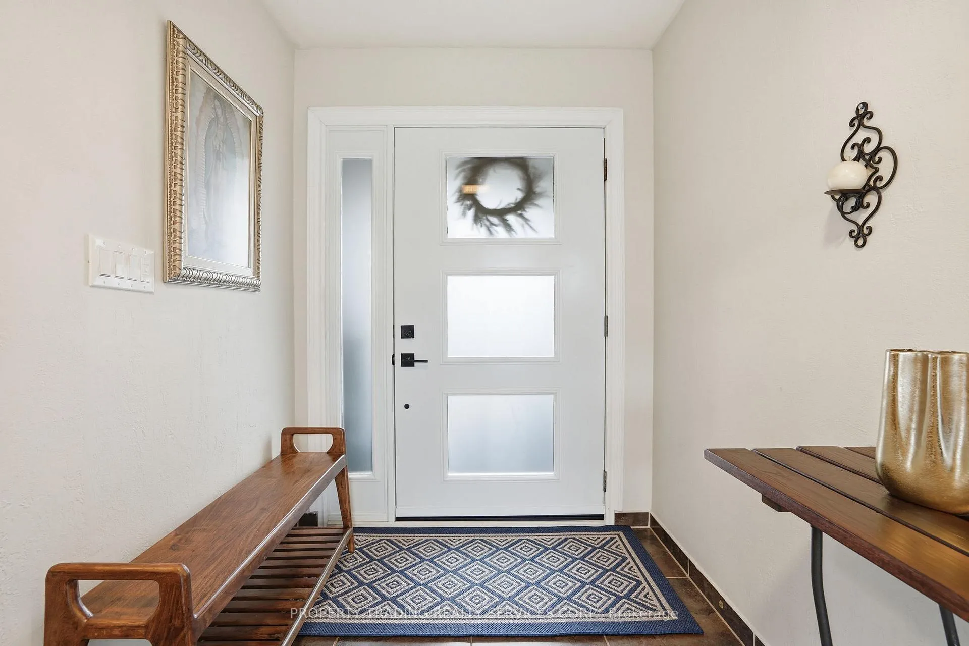Photo 4 of 696 Francis Road, Burlington, LaSalle — HOMEH