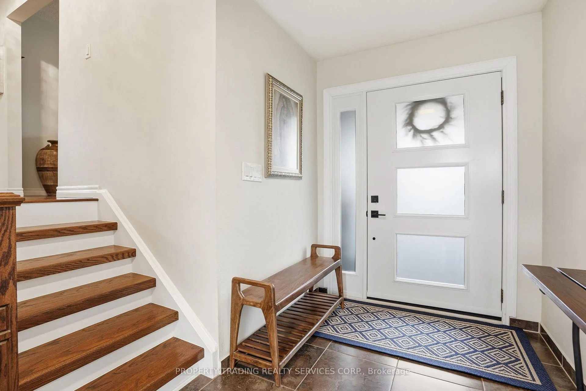 Photo 5 of 696 Francis Road, Burlington, LaSalle — HOMEH