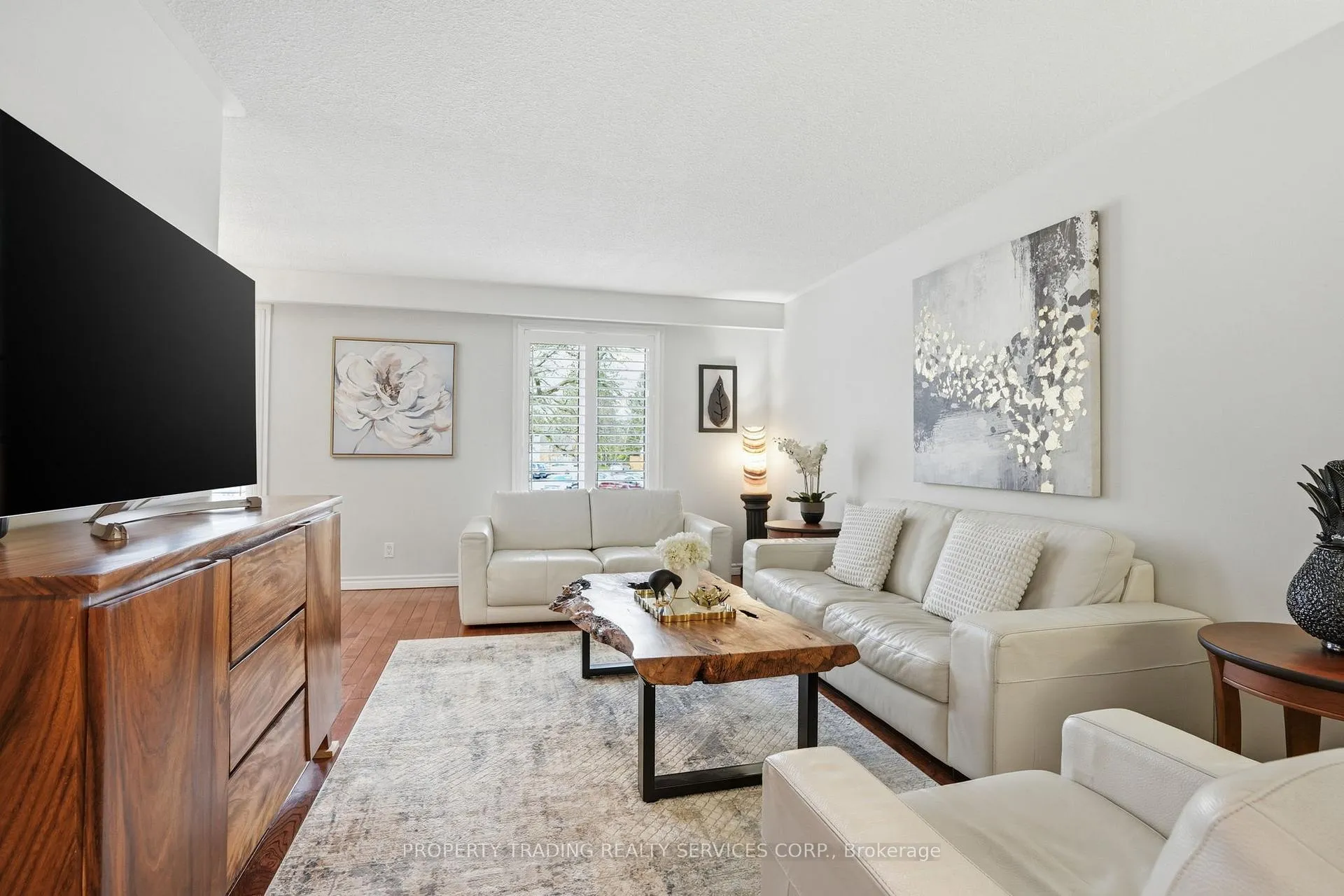 Photo 8 of 696 Francis Road, Burlington, LaSalle — HOMEH