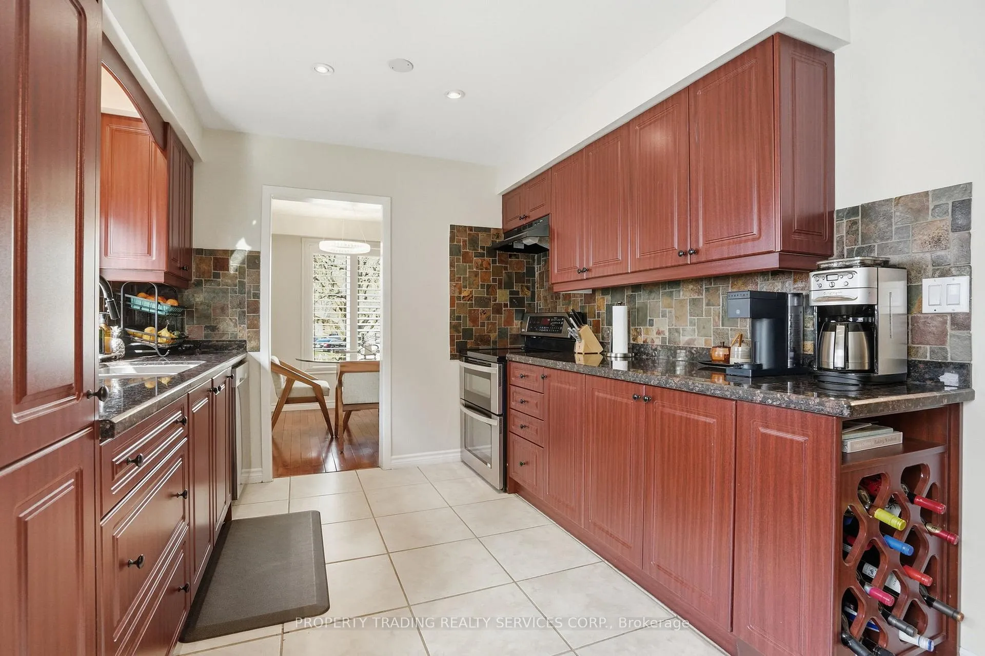 Photo 16 of 696 Francis Road, Burlington, LaSalle — HOMEH