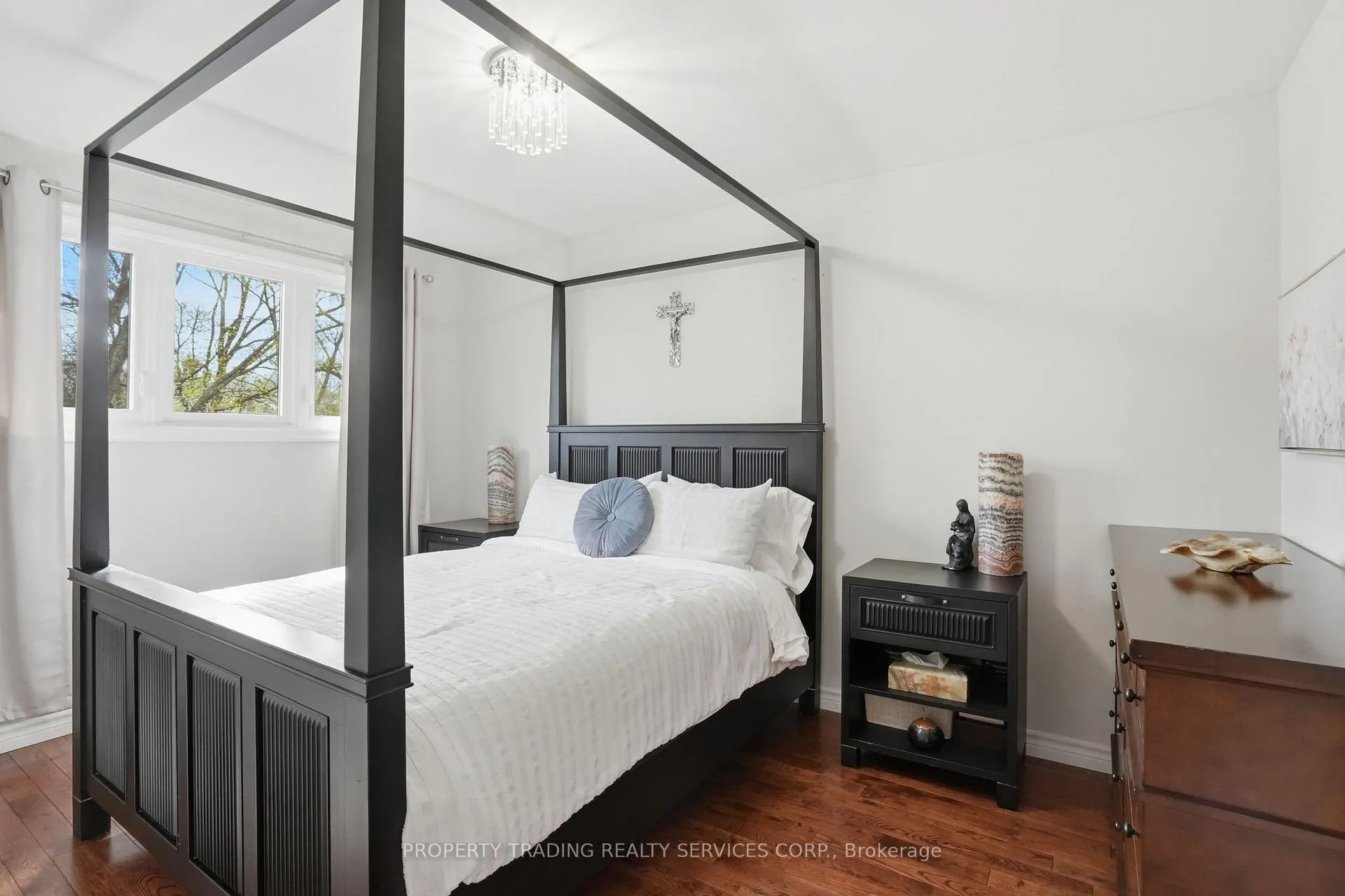 Photo 23 of 696 Francis Road, Burlington, LaSalle — HOMEH