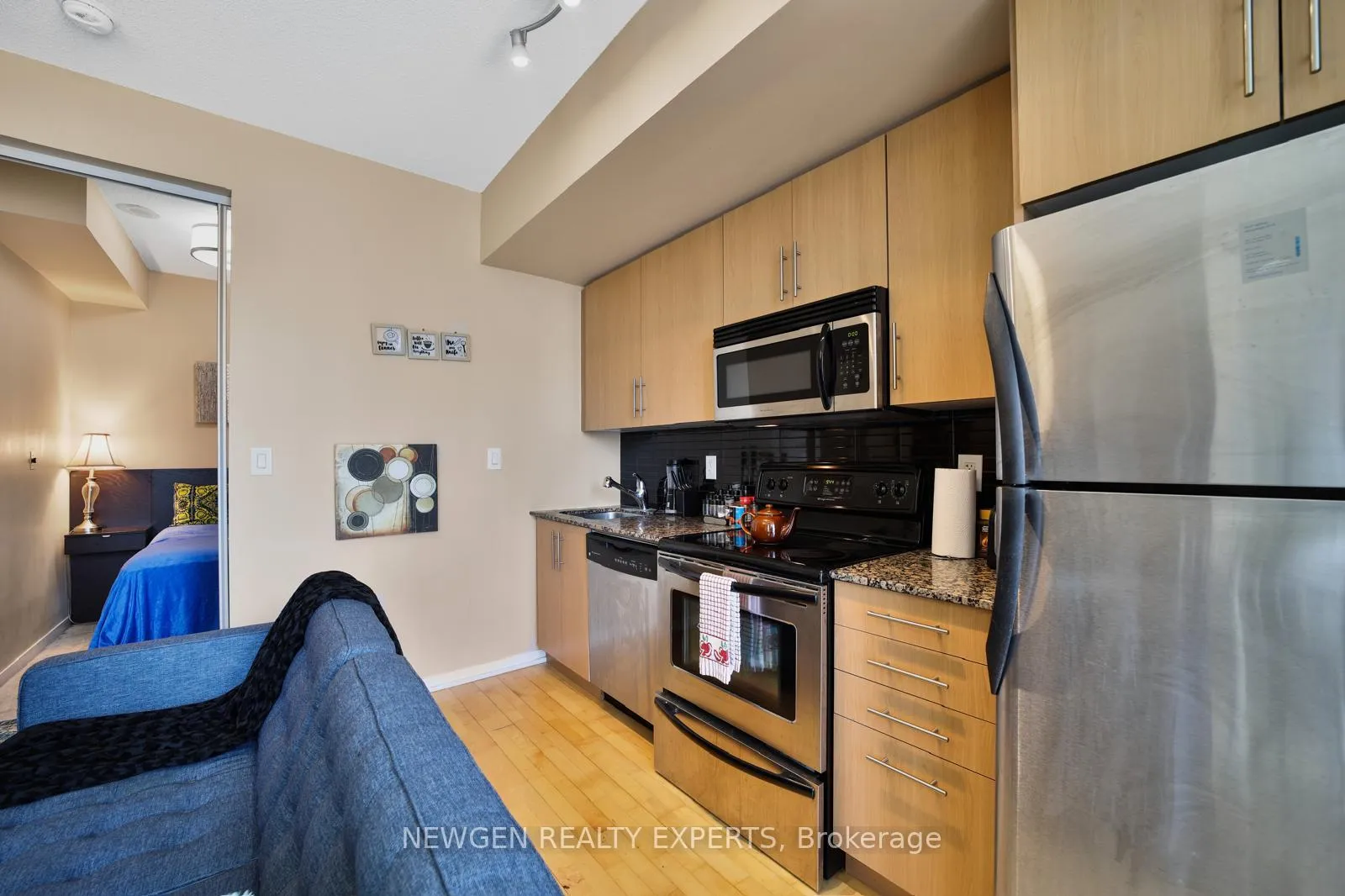 Photo 9 of Unit 1506, 55 Bremner Boulevard, Toronto, Waterfront Communities — HOMEH