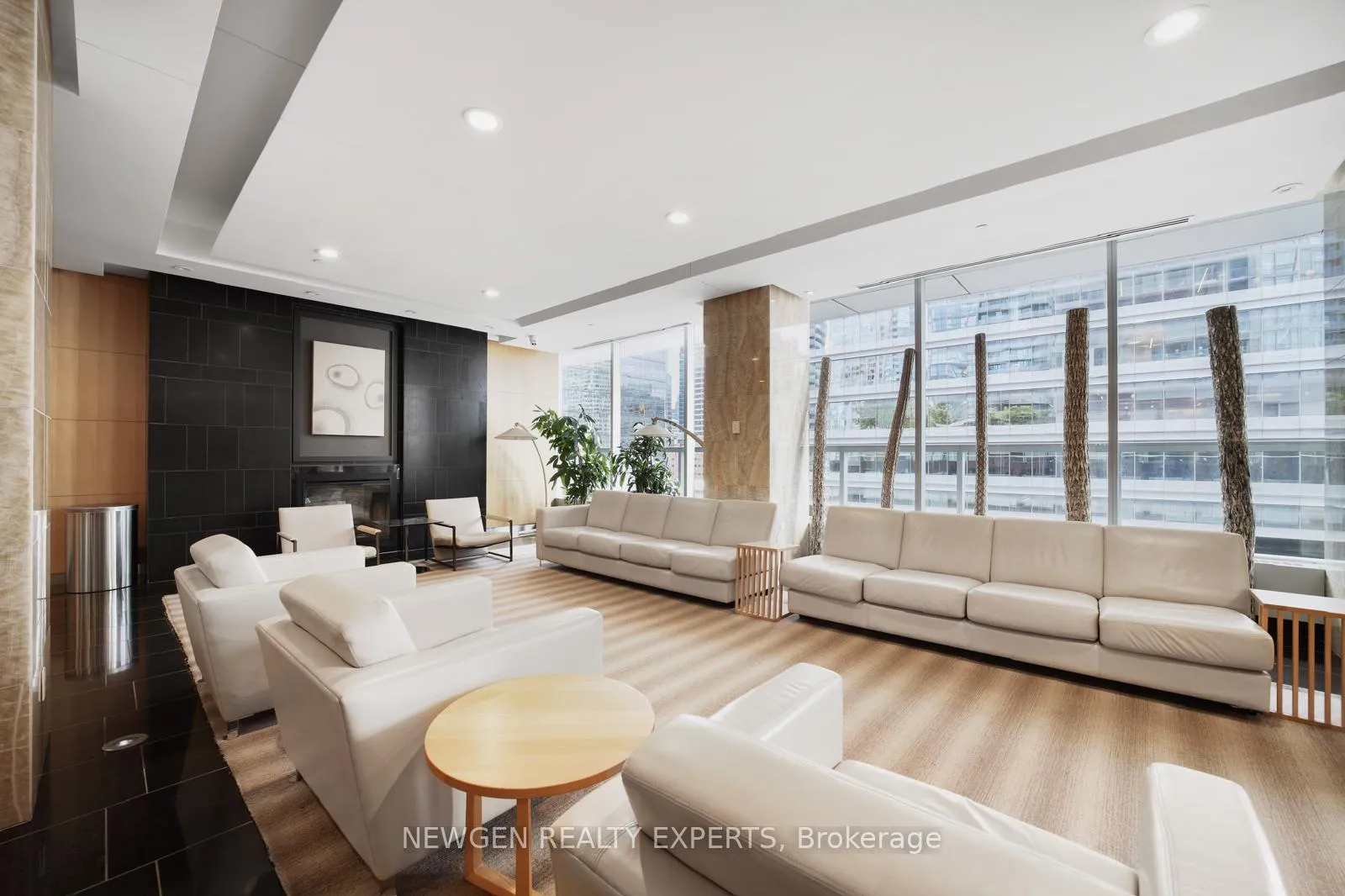 Photo 14 of Unit 1506, 55 Bremner Boulevard, Toronto, Waterfront Communities — HOMEH